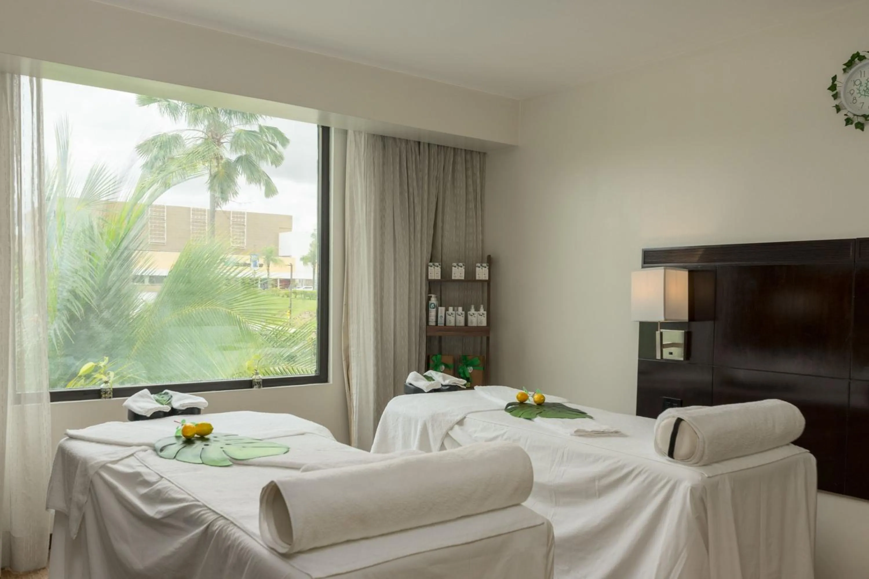 Spa and wellness centre/facilities, Bed in Courtyard by Marriott Panama Metromall