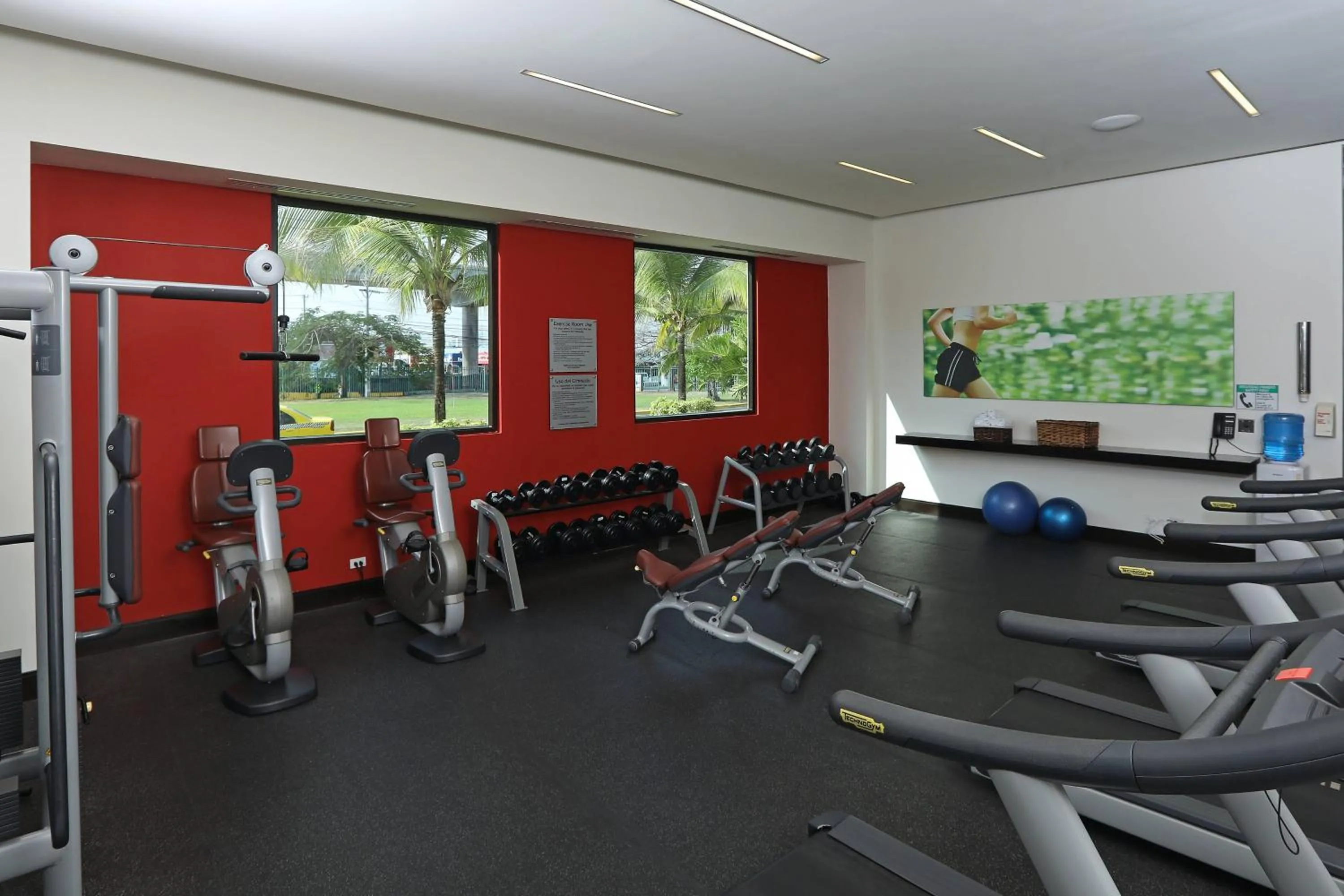 Fitness centre/facilities in Courtyard by Marriott Panama Metromall