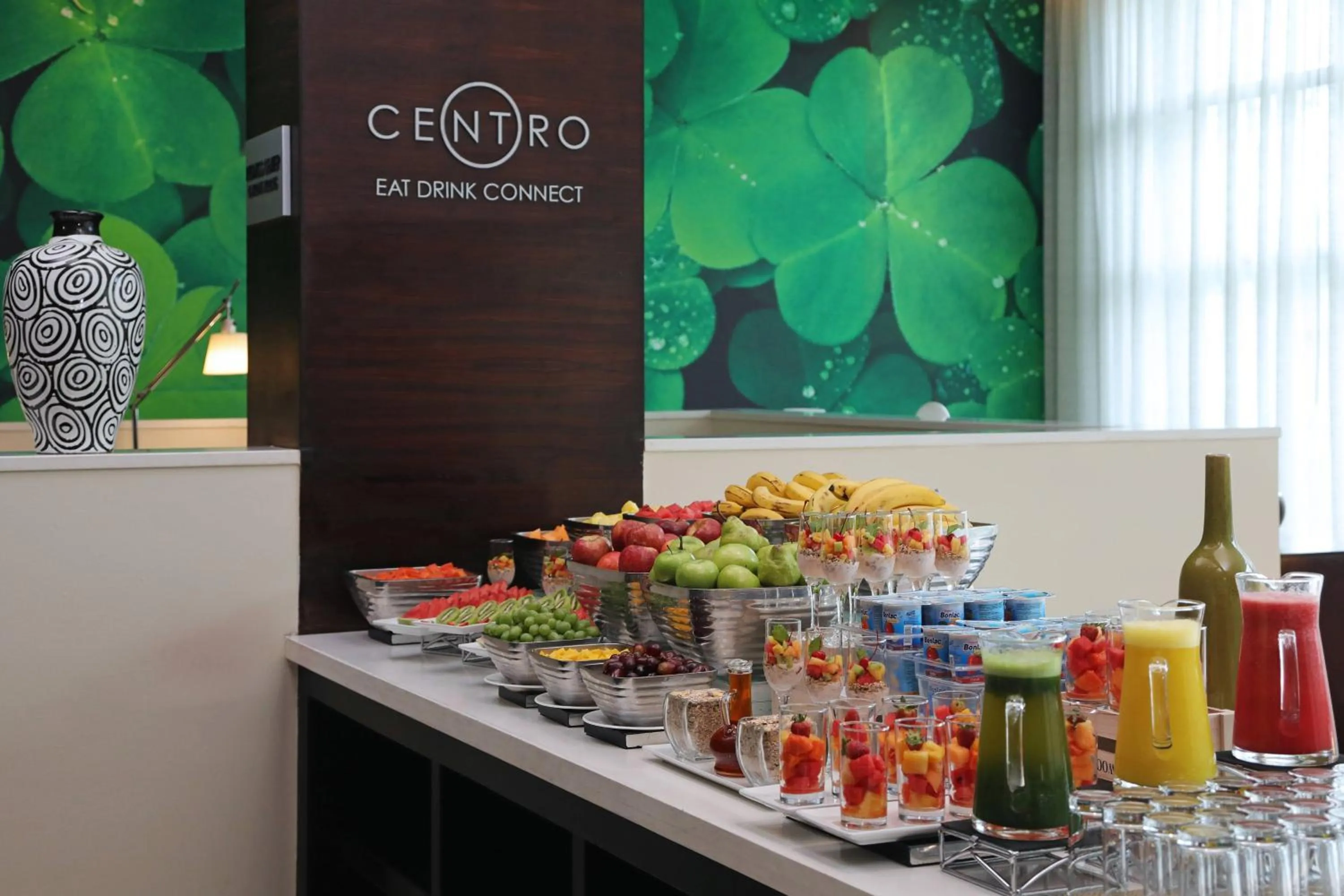 Breakfast in Courtyard by Marriott Panama Metromall