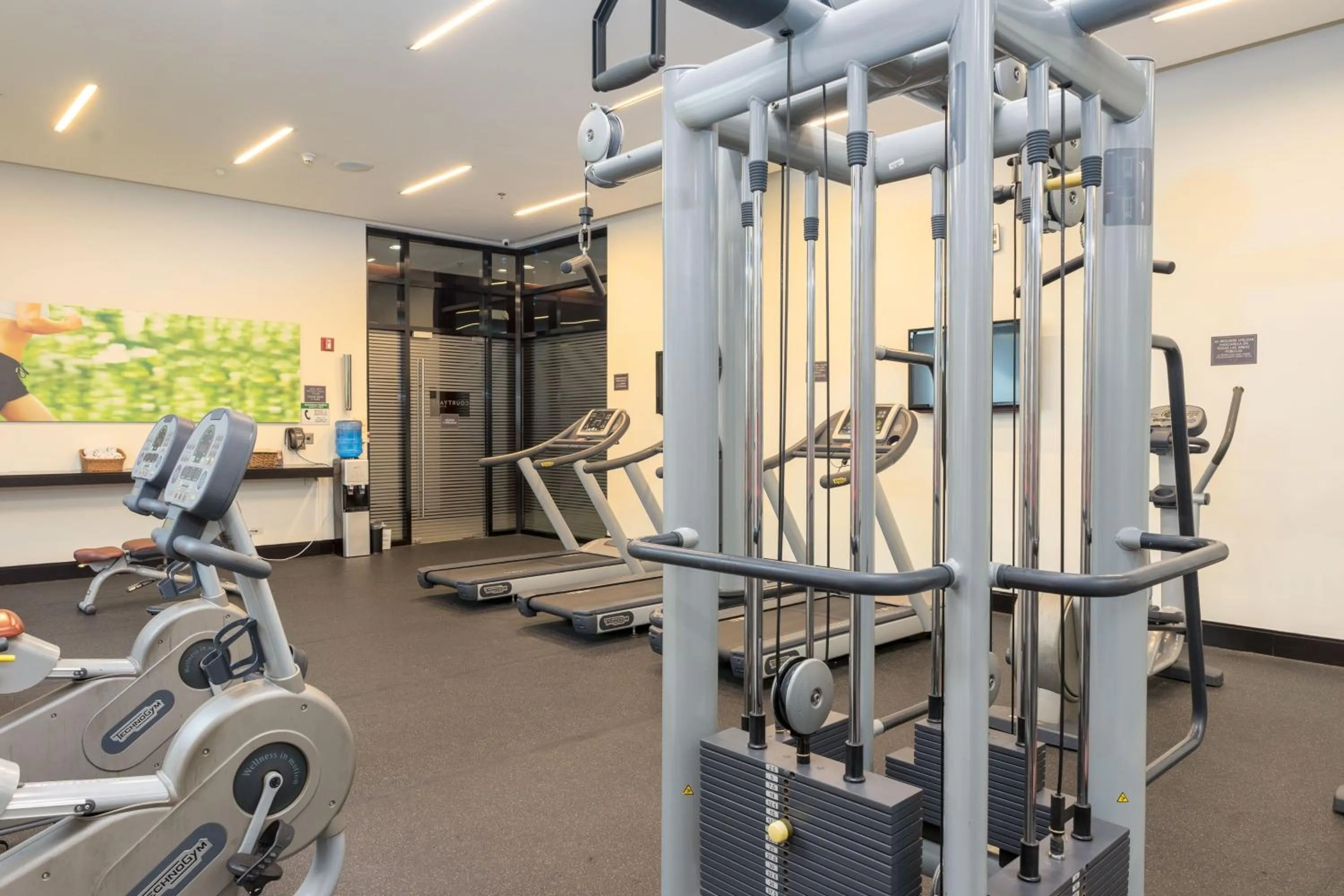 Fitness centre/facilities in Courtyard by Marriott Panama Metromall