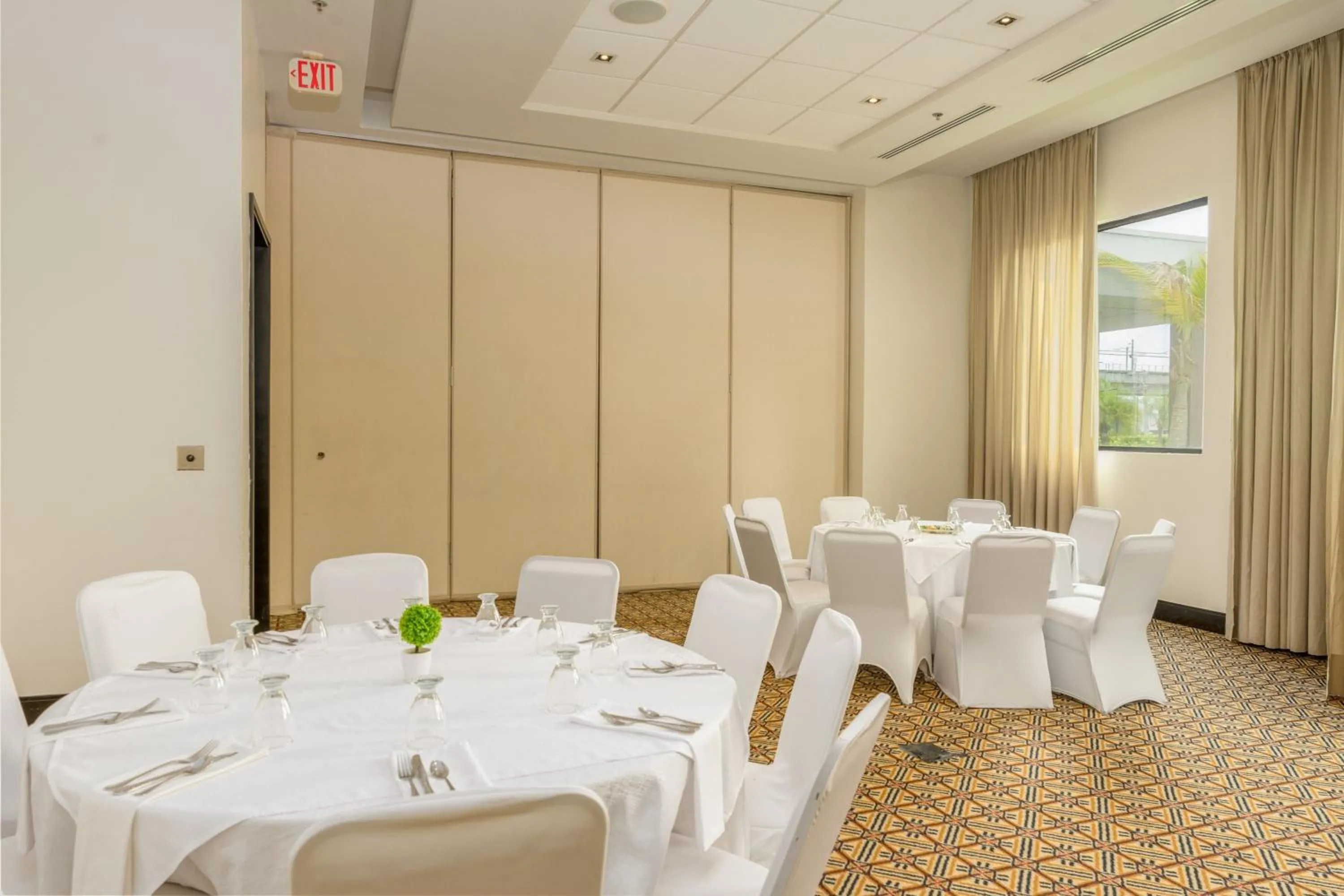 Meeting/conference room in Courtyard by Marriott Panama Metromall