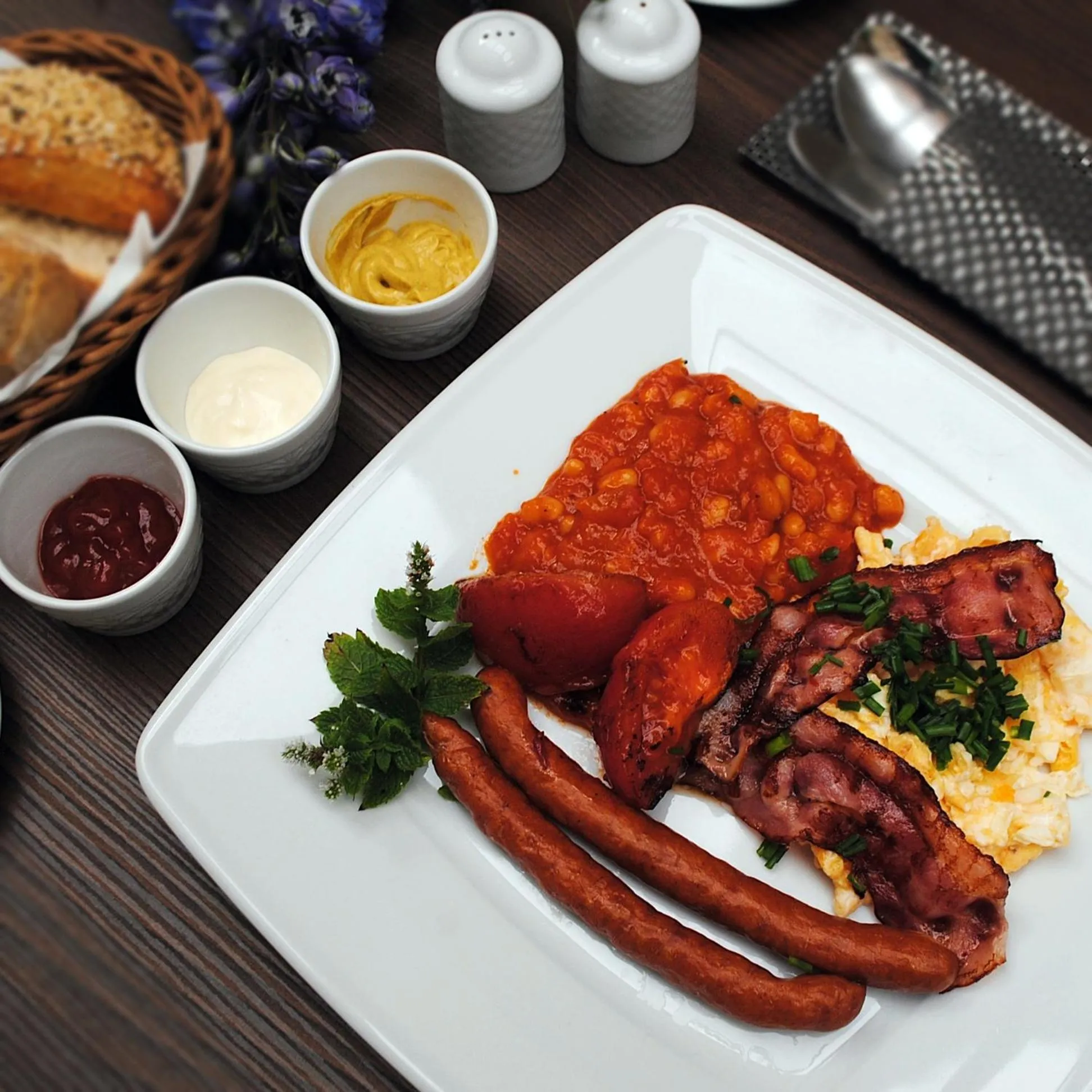 Breakfast in Shalom Kazimierz