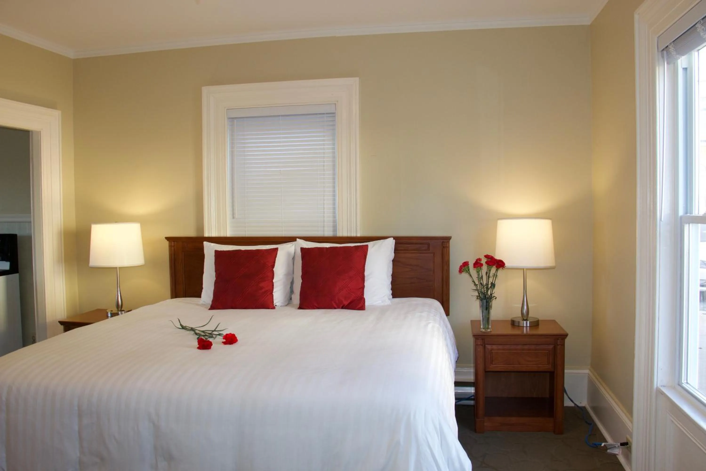 Bedroom in Rum Runner Inn