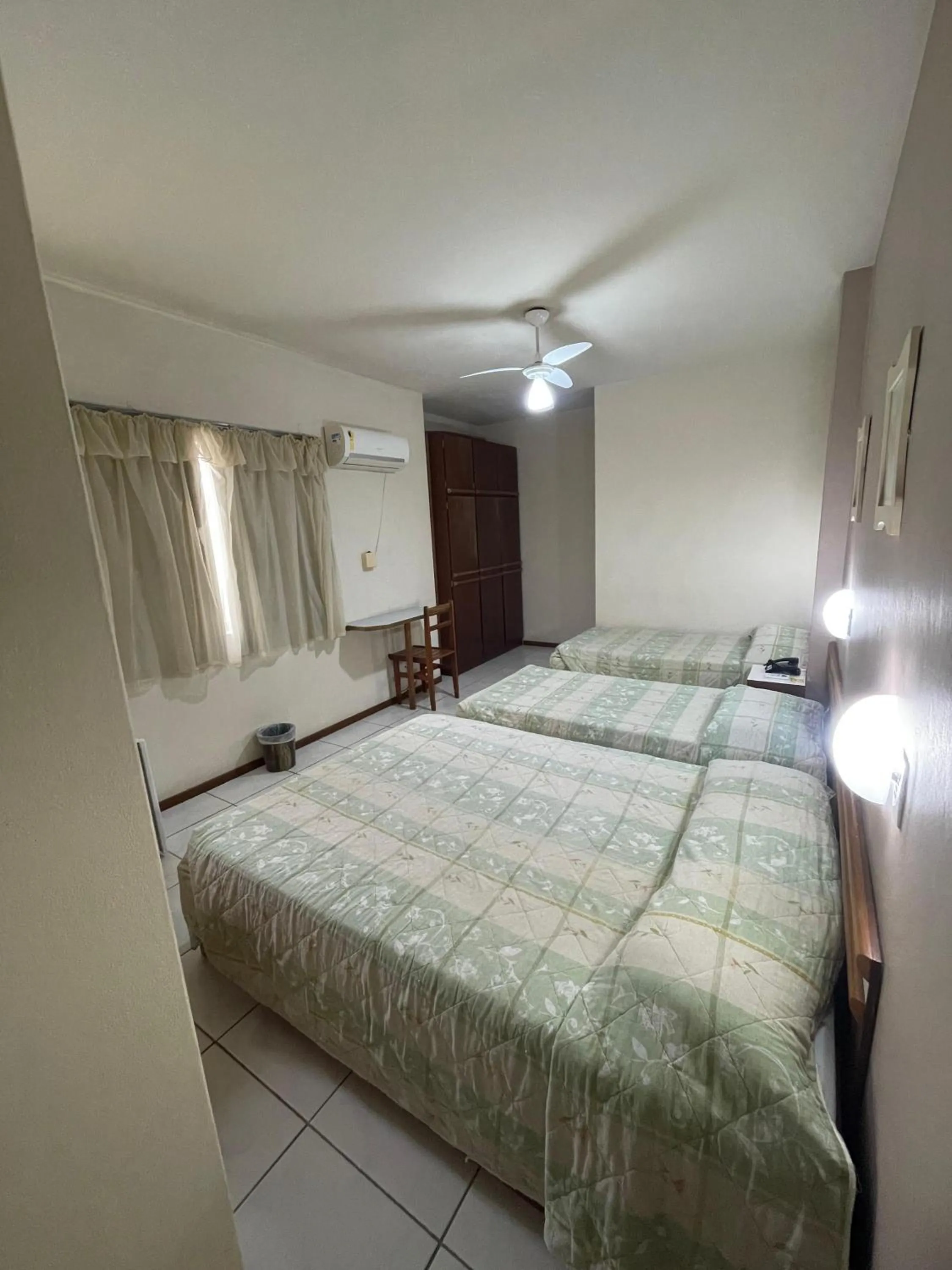 Bed in Hotel Cambirela