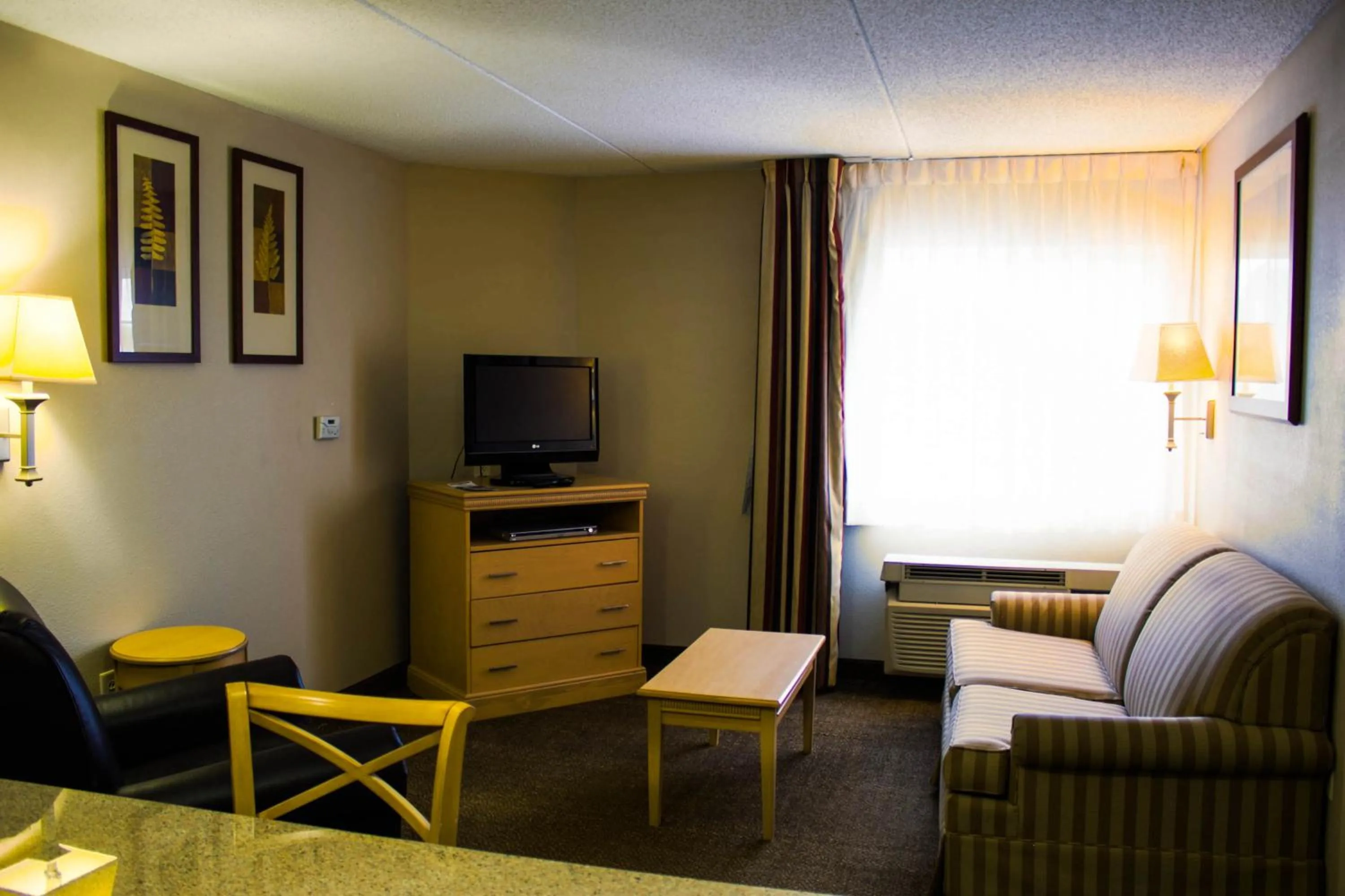 Photo of the whole room in Candlewood Suites Wilson by IHG