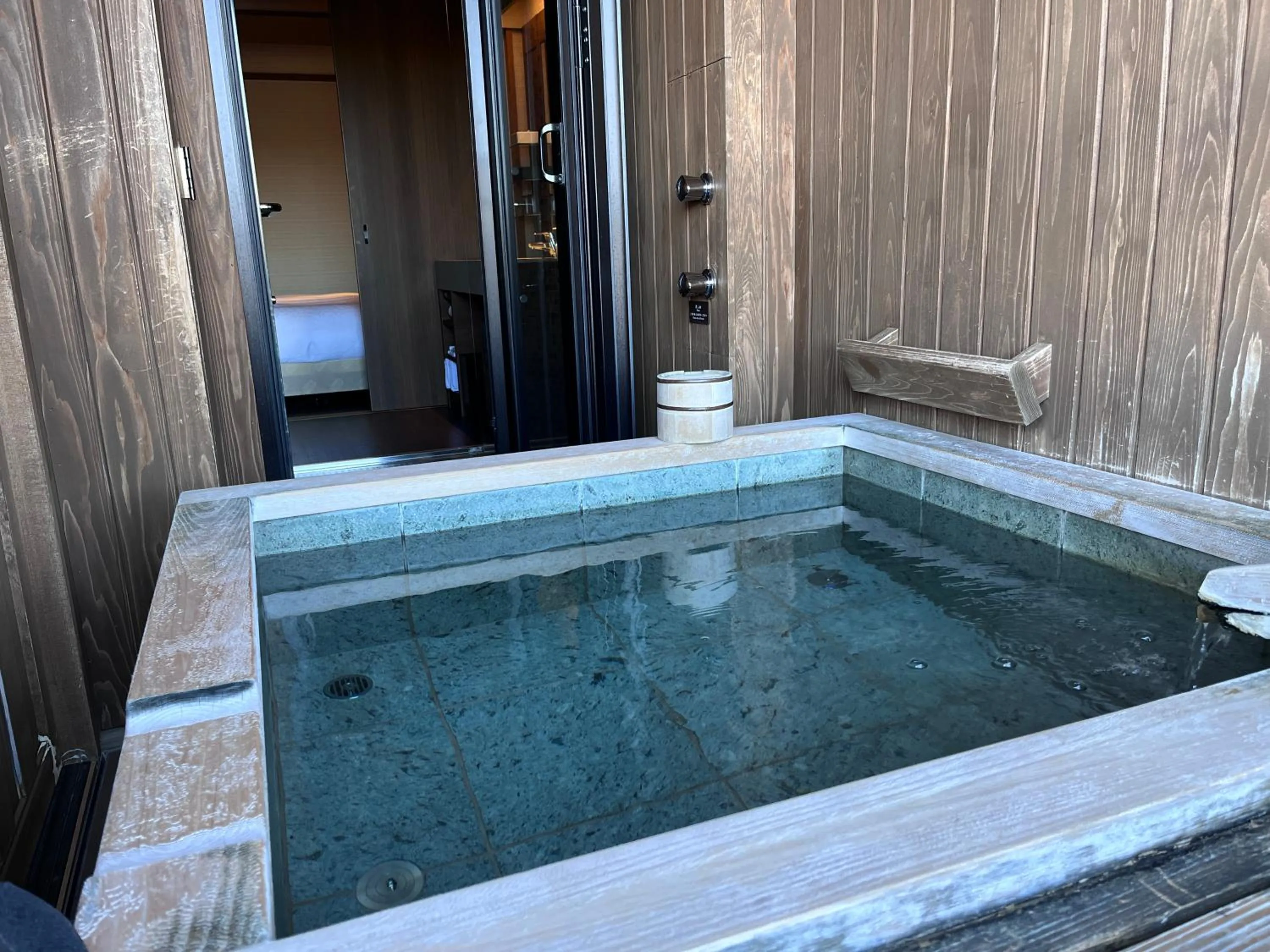 Hot Spring Bath in Laforet Shuzenji Sanshisuimei