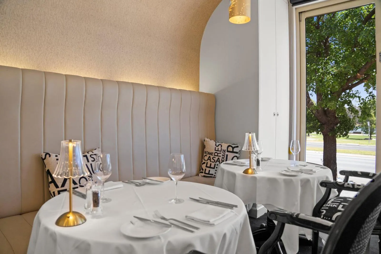 Restaurant/places to eat in The Carrington Hotel