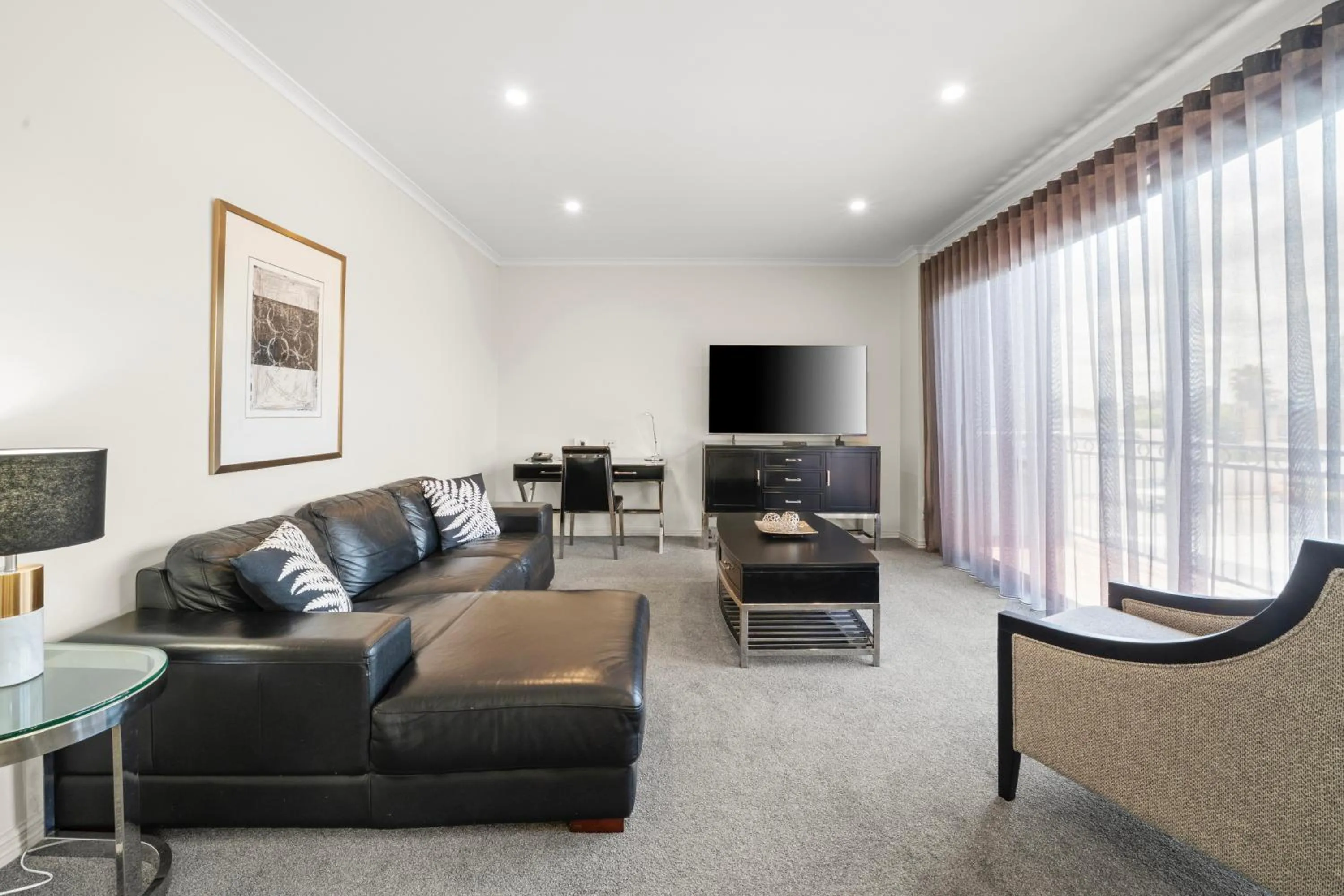 TV and multimedia in The Carrington Hotel