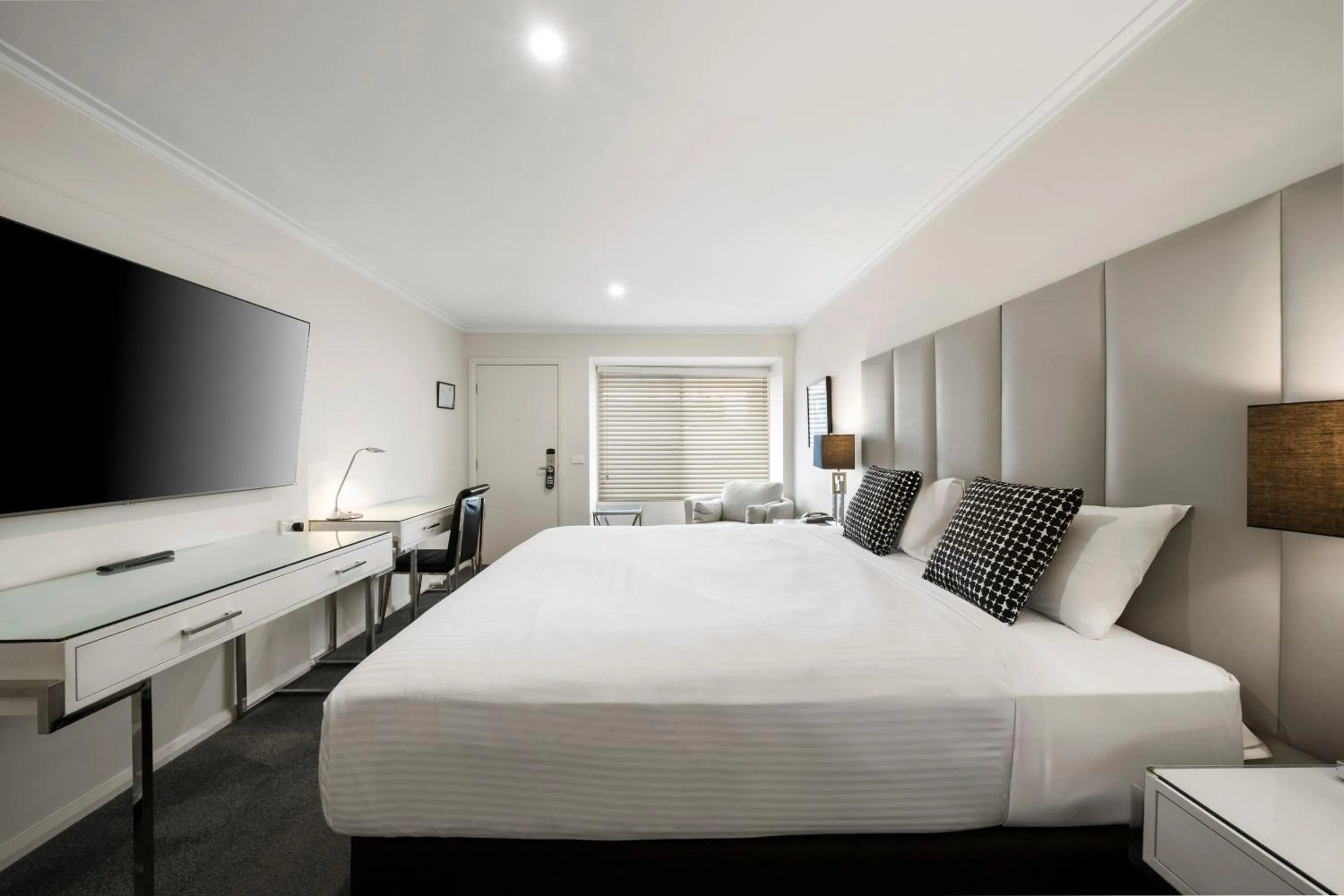 Bedroom, Bed in The Carrington Hotel