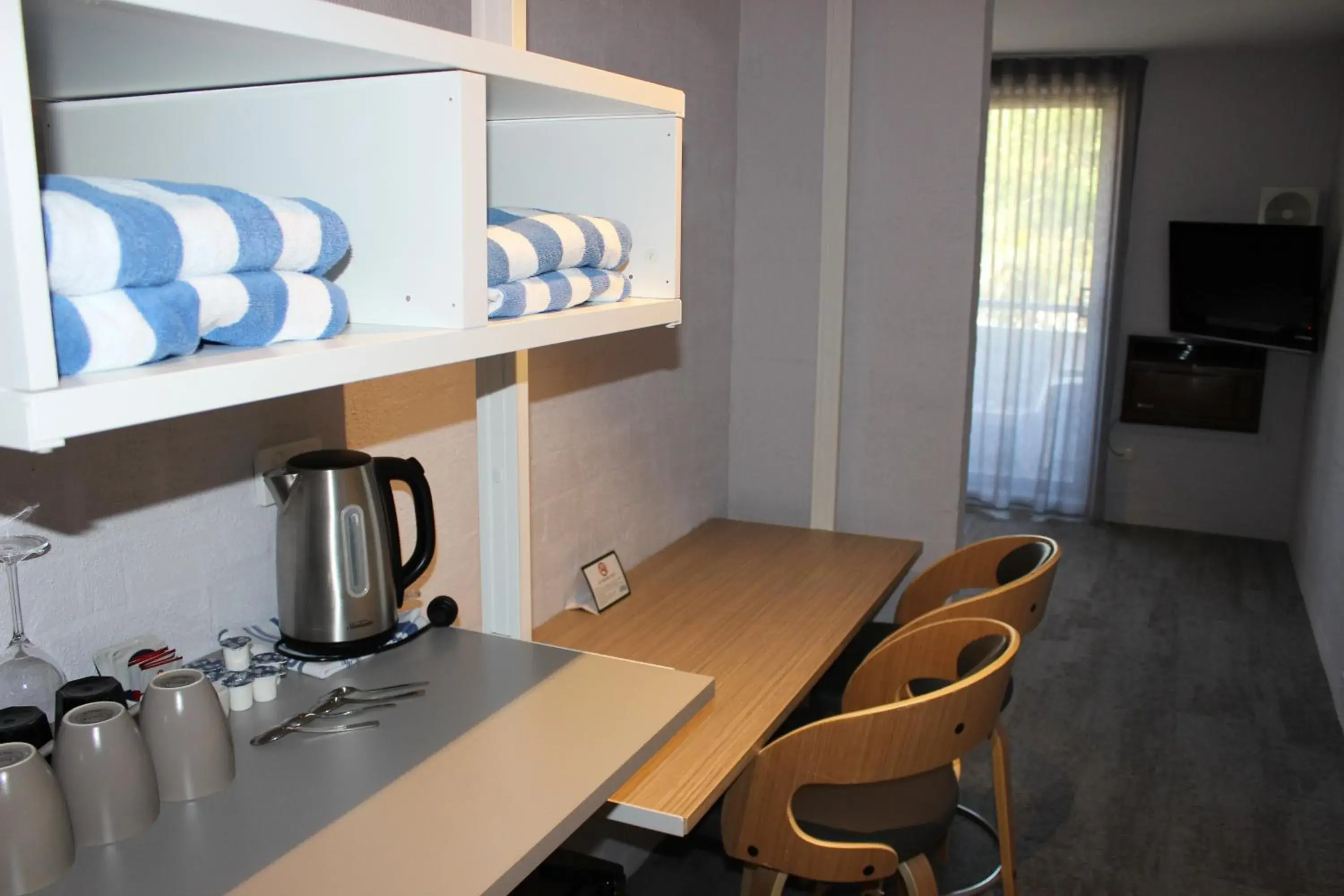 Deluxe Two Bedroom with Free Wifi and Parking in Atrium Hotel Mandurah Deluxe Two Bedroom with Free Wifi and Parking in Atrium Hotel Mandurah