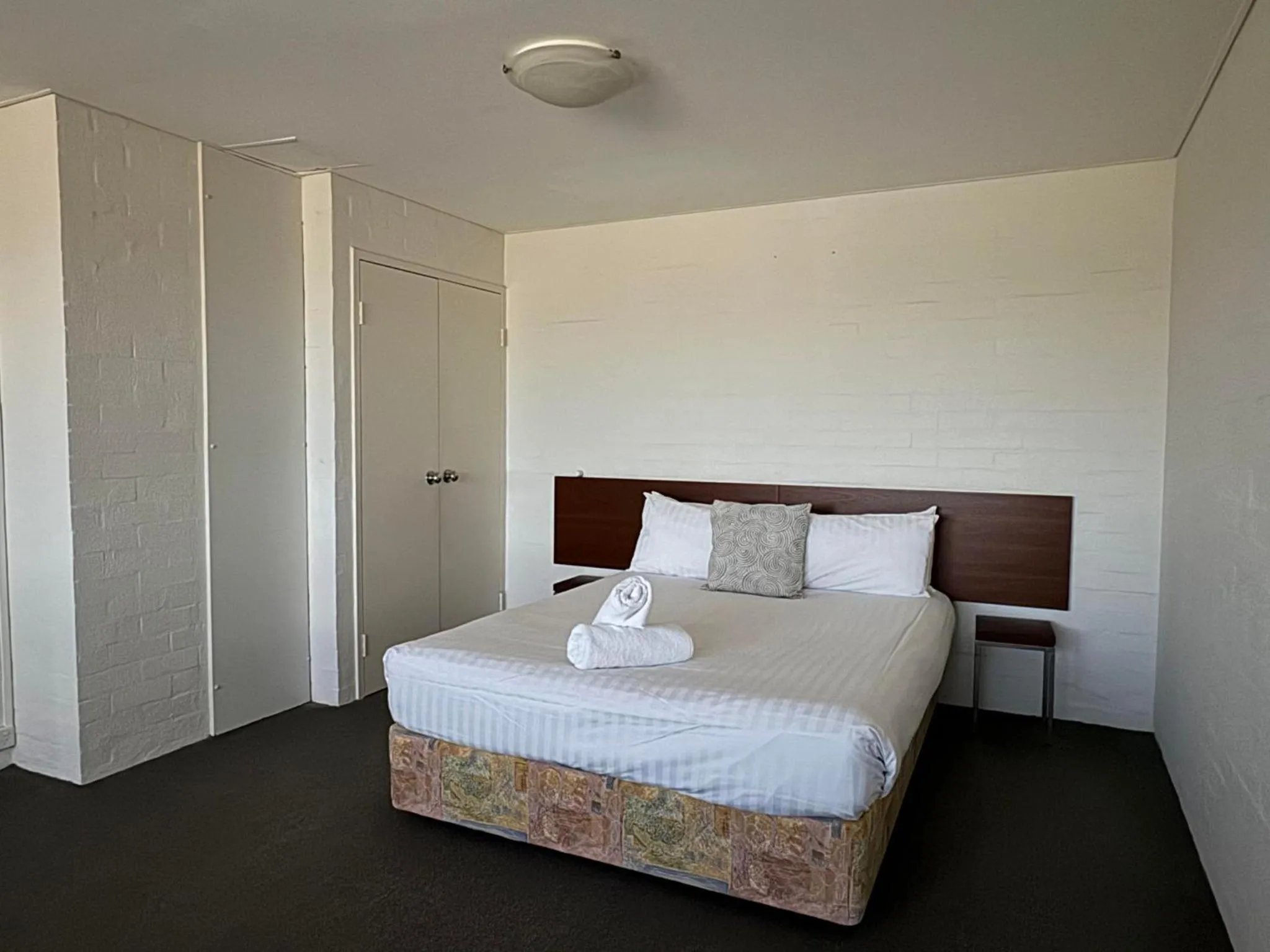 Bedroom, Bed in Atrium Hotel Mandurah