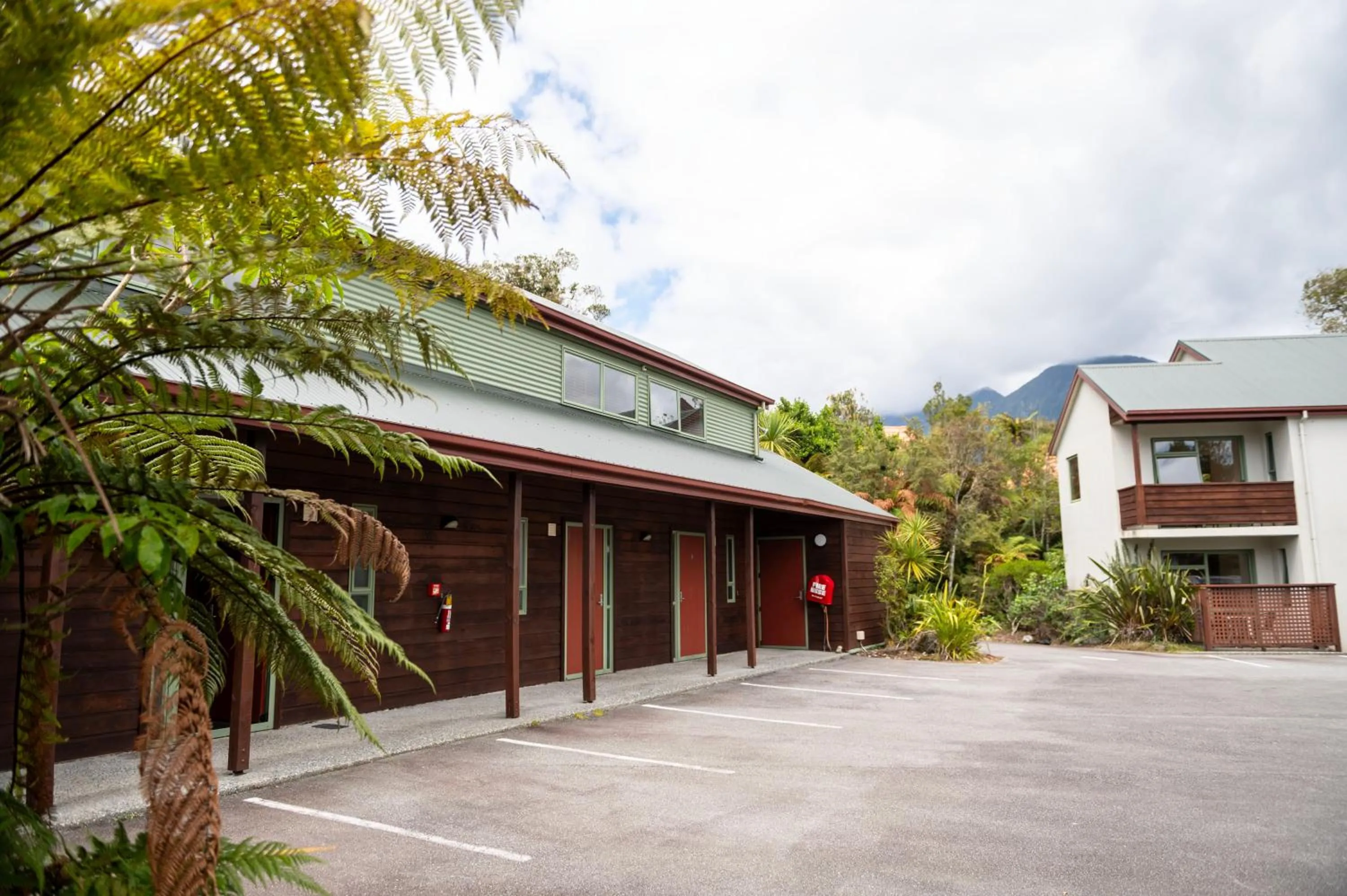 Property building in Punga Grove