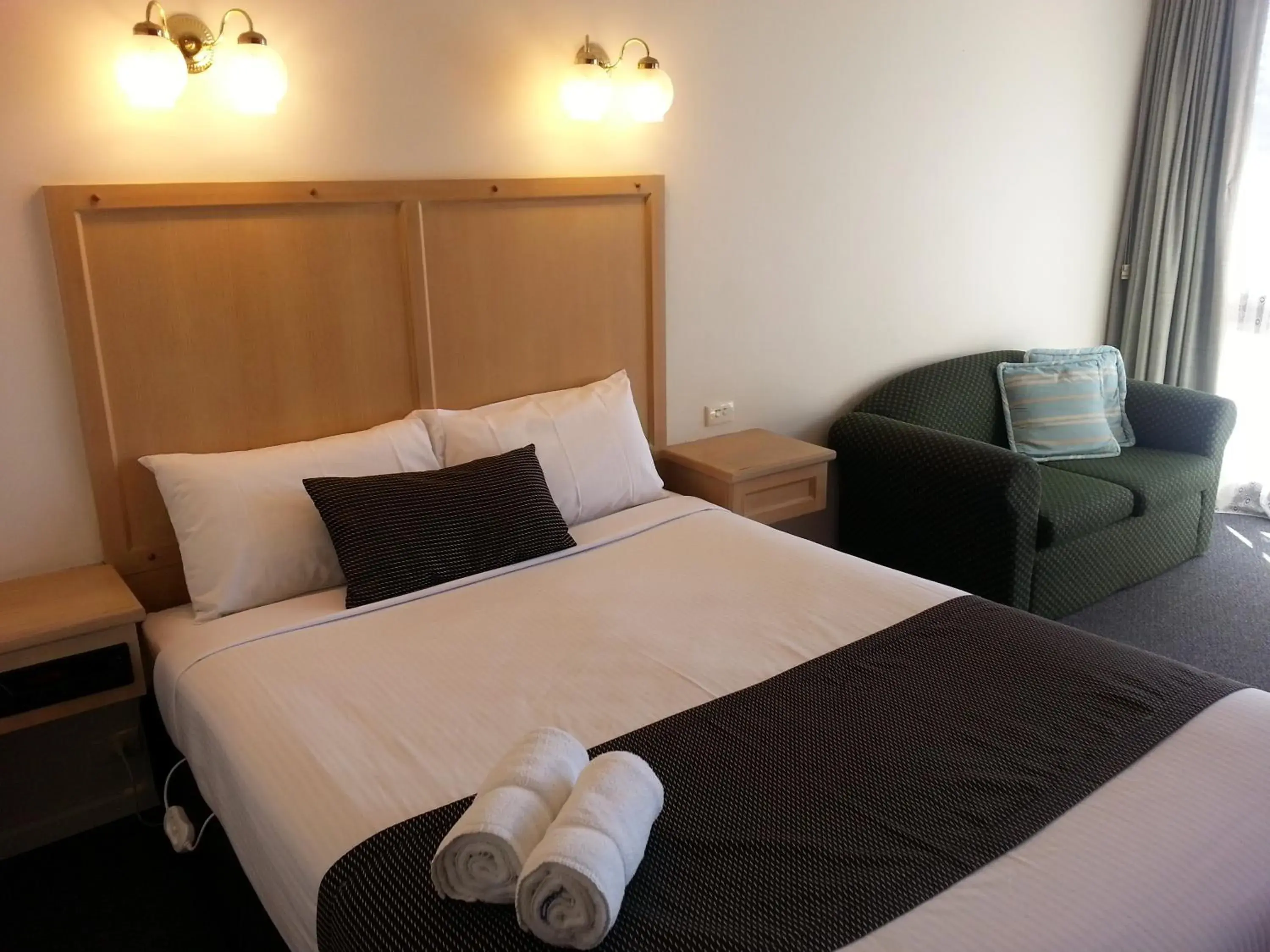 Double Room in Big Valley Lakeside Paradise Motor Inn Double Room in Big Valley Lakeside Paradise Motor Inn