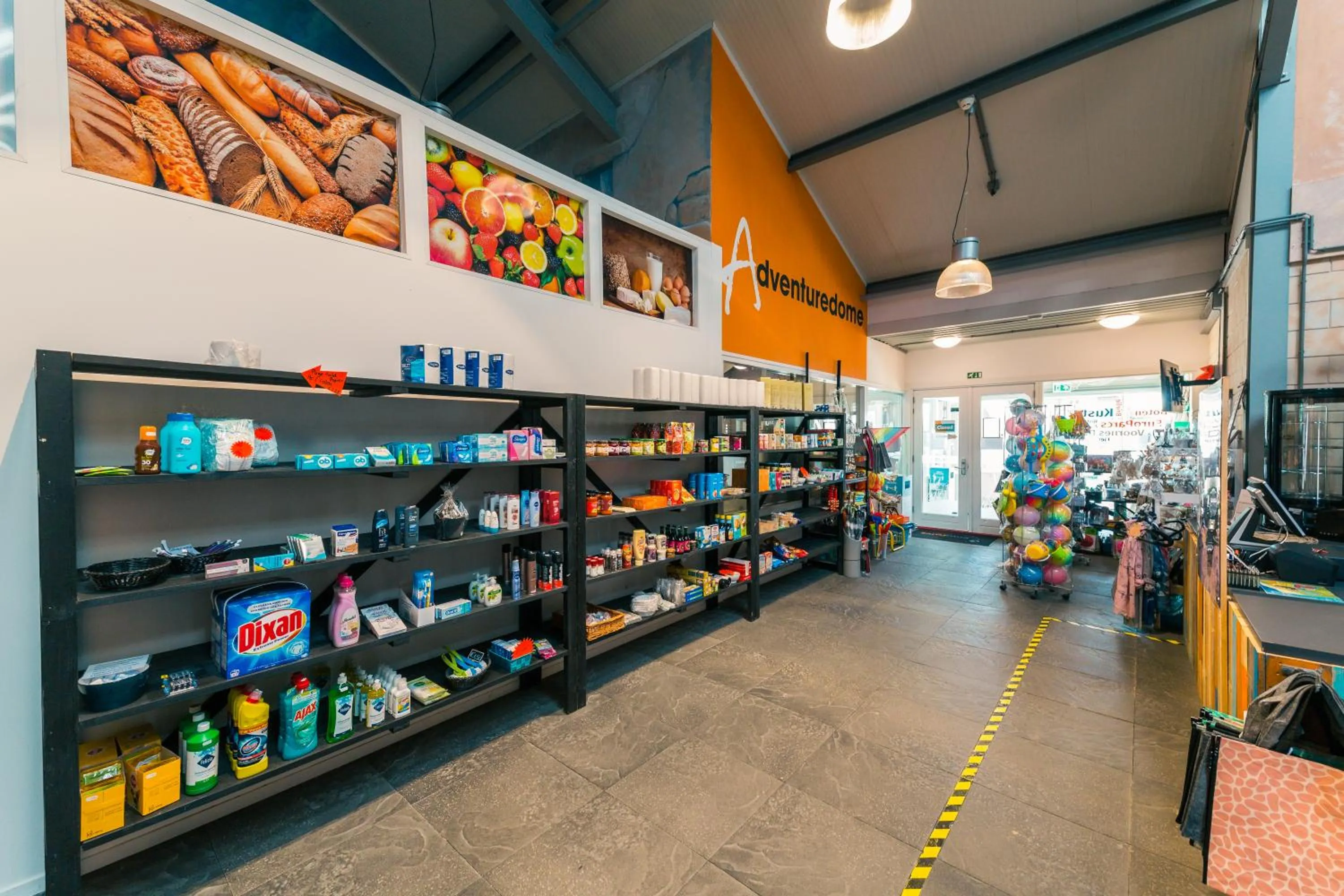 Supermarket/grocery shop in EuroParcs Poort van Zeeland