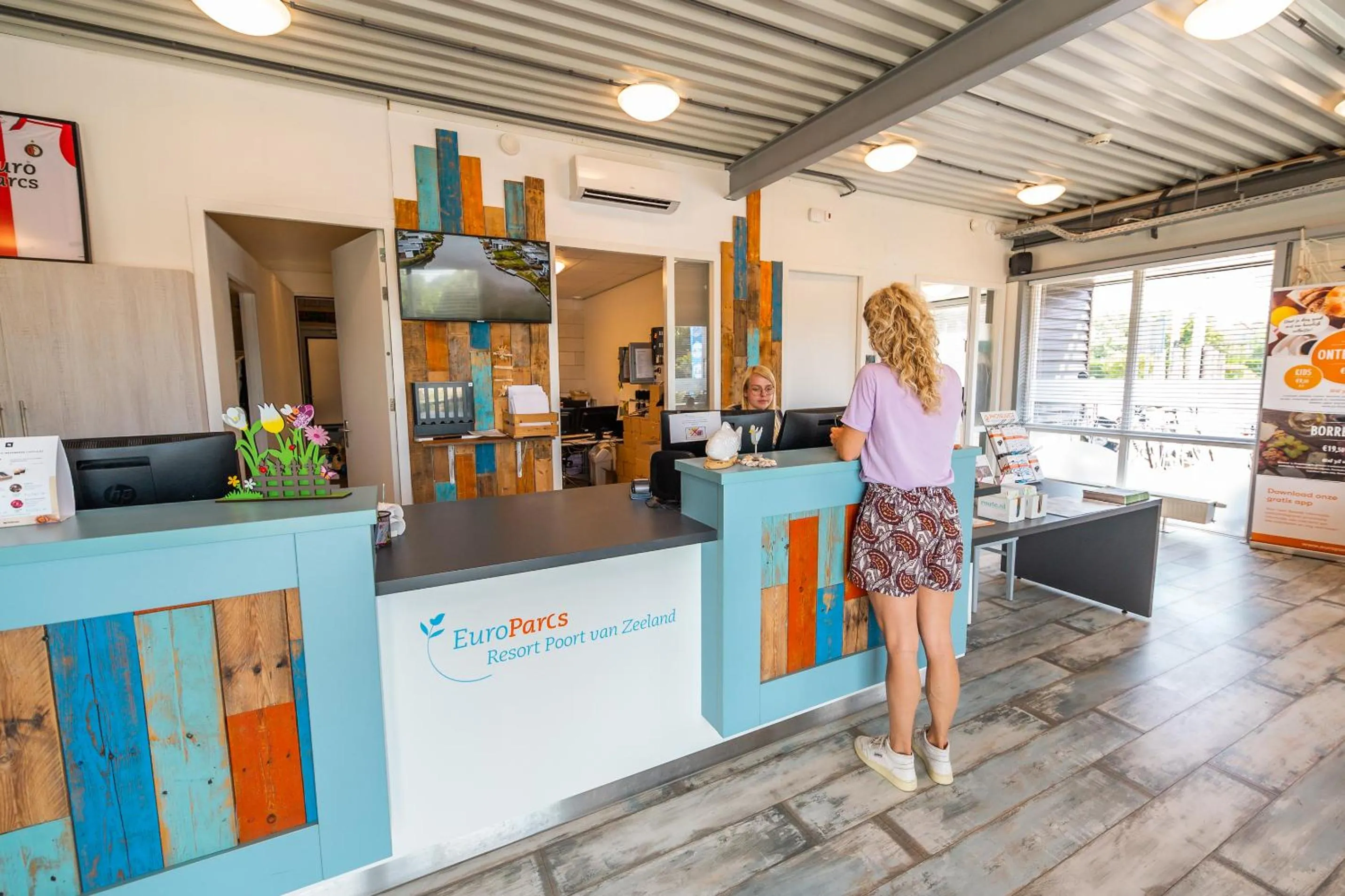 Living room in EuroParcs Poort van Zeeland