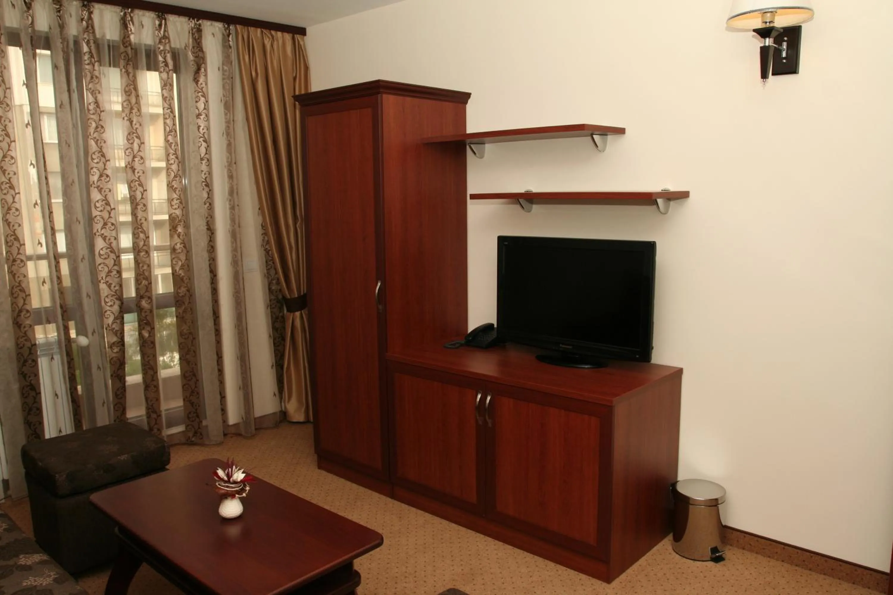 TV and multimedia in Favorit Hotel