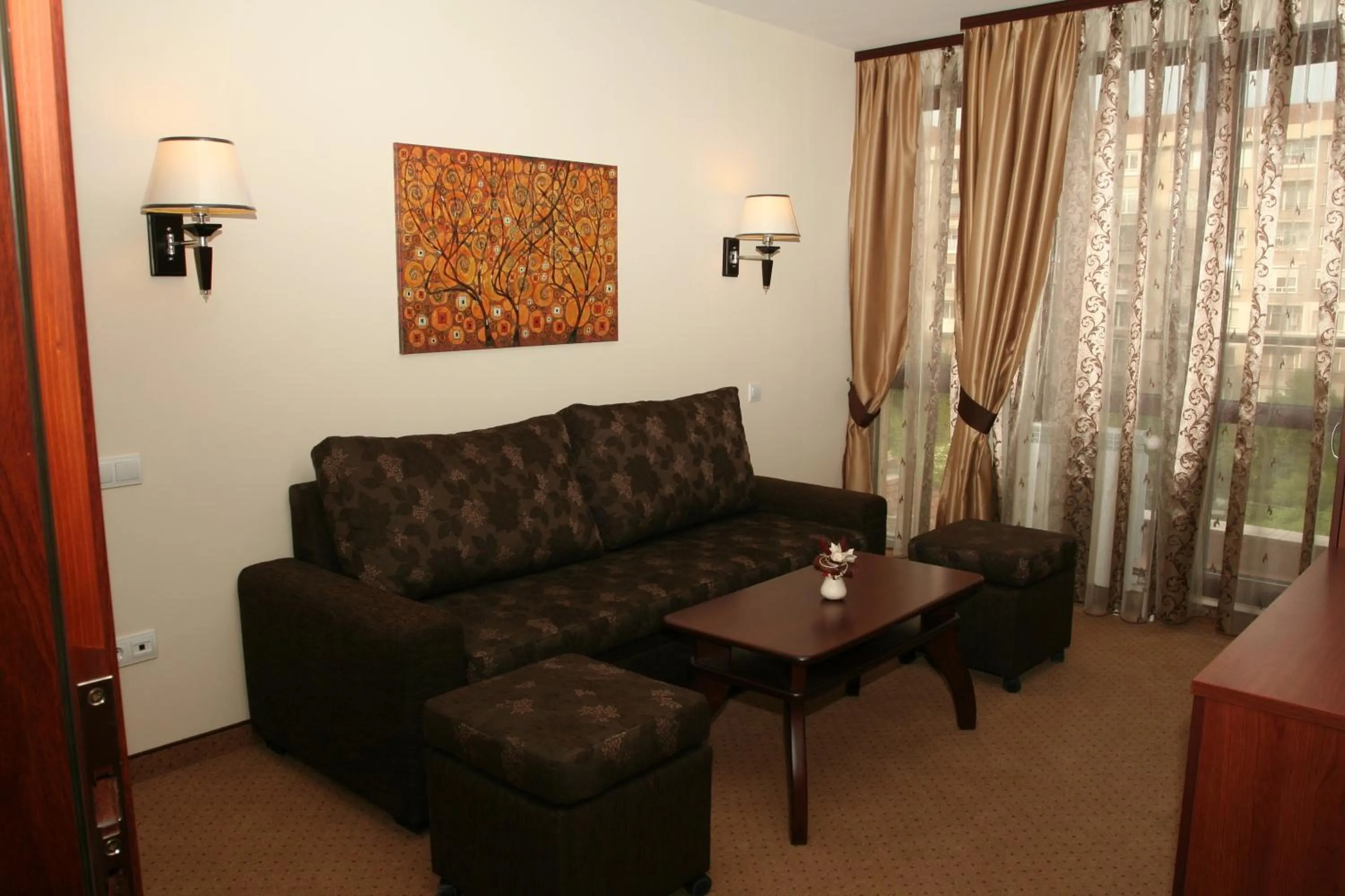 Living room in Favorit Hotel
