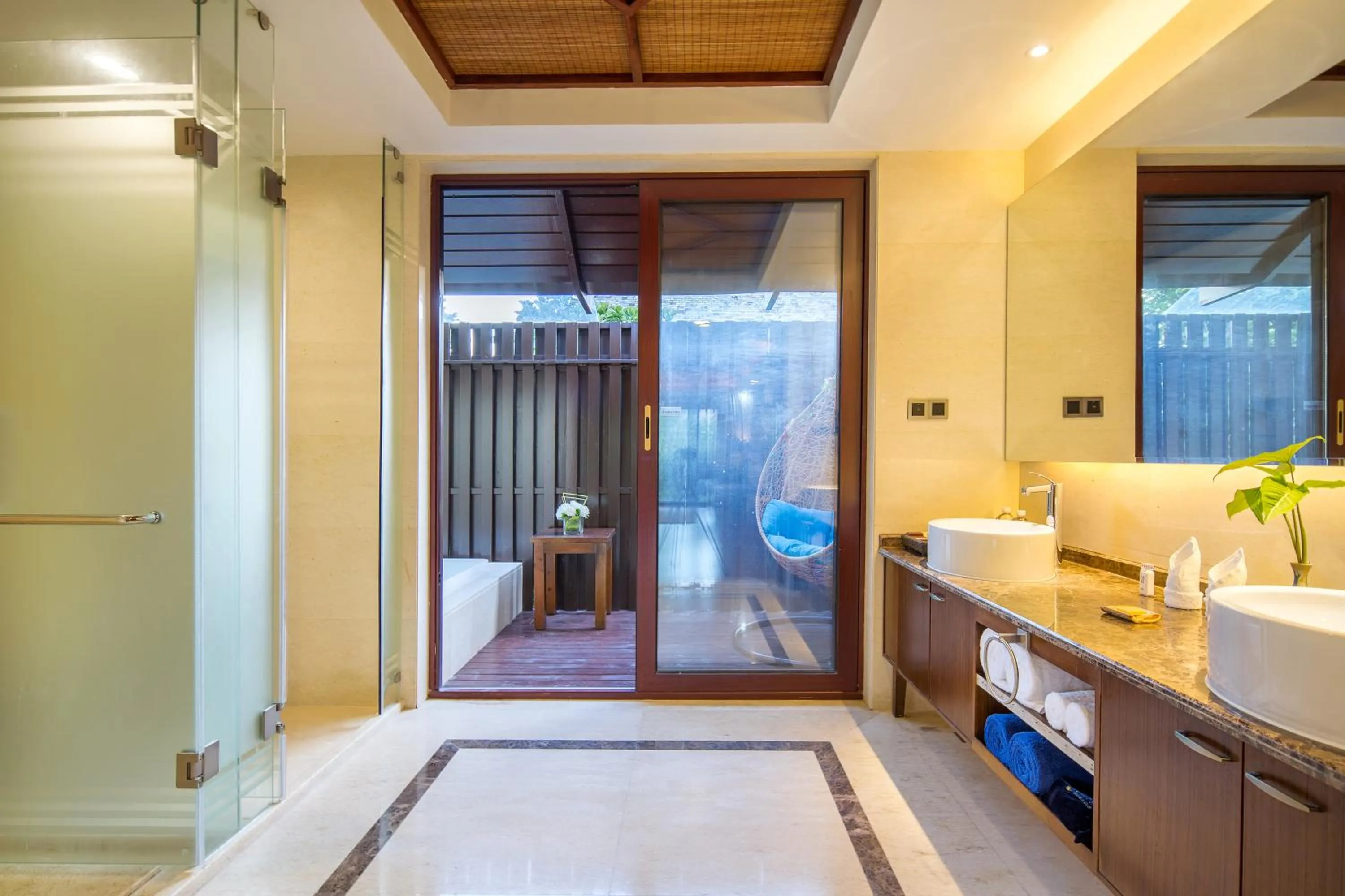 Bathroom in Sanya Yalong Bay Villas & Spa