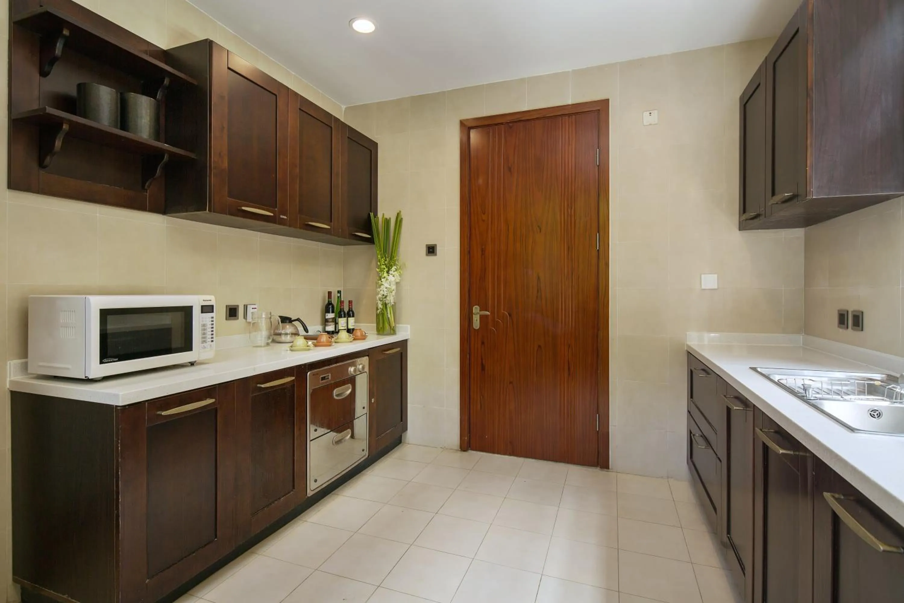 Kitchen or kitchenette in Sanya Yalong Bay Villas & Spa