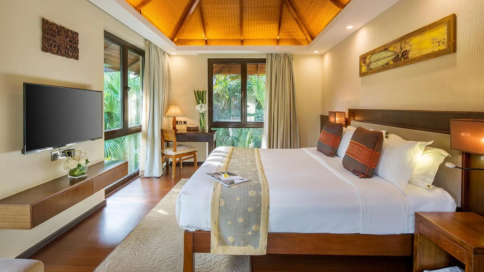 Bedroom, Bed in Sanya Yalong Bay Villas & Spa