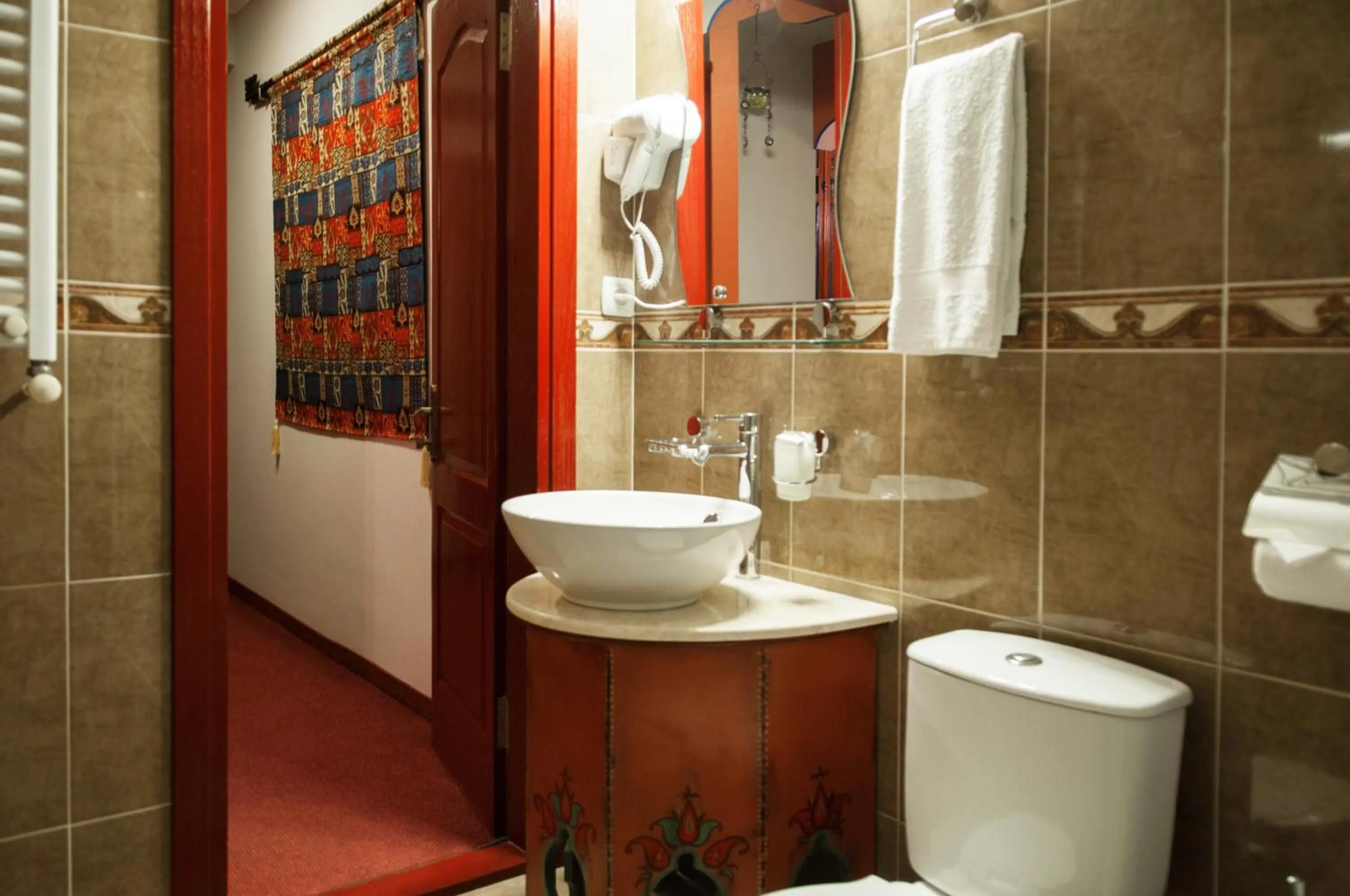 Shower in Prestige Palace - Esquisse Hotel