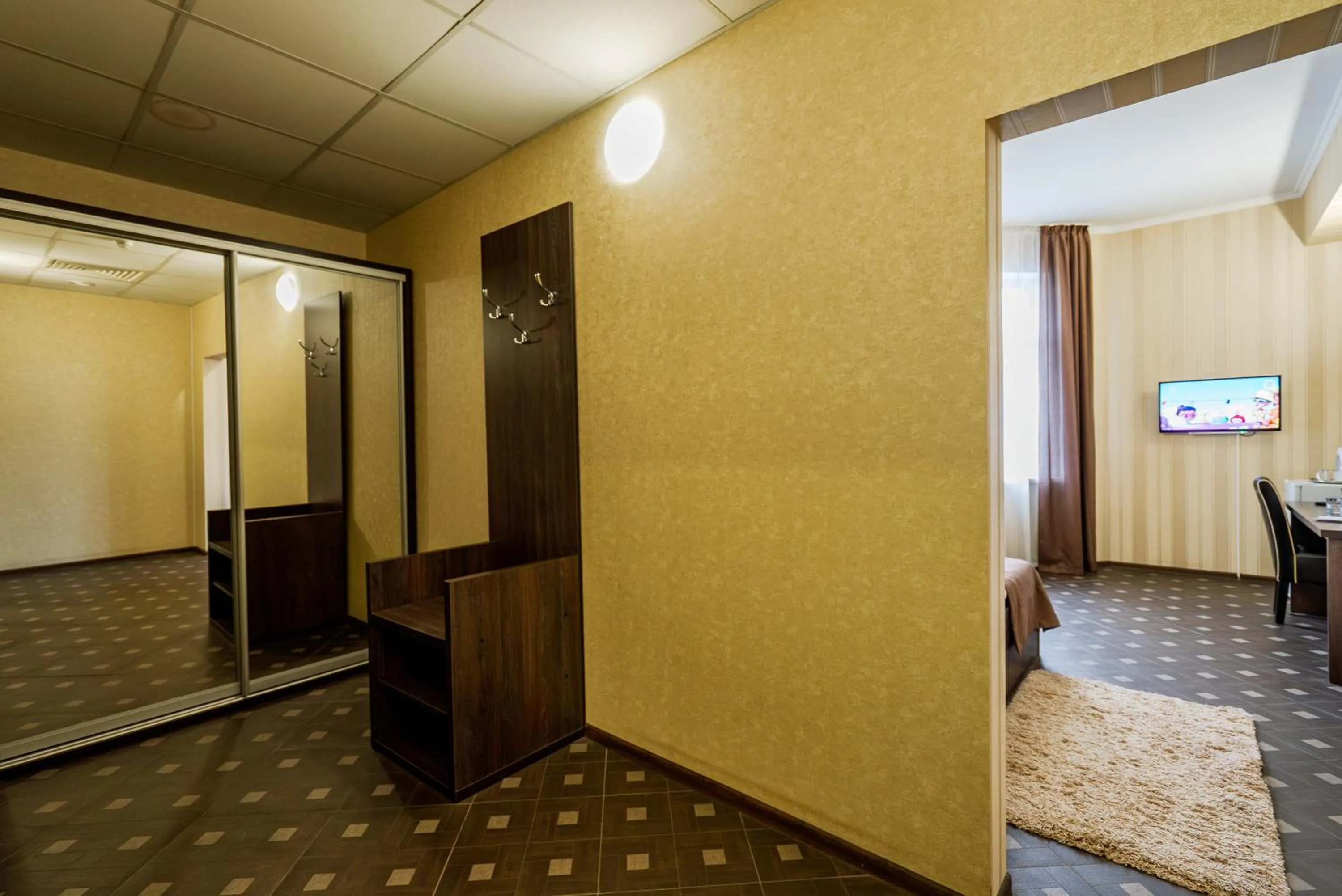 wardrobe in Congress Hotel Verhovina