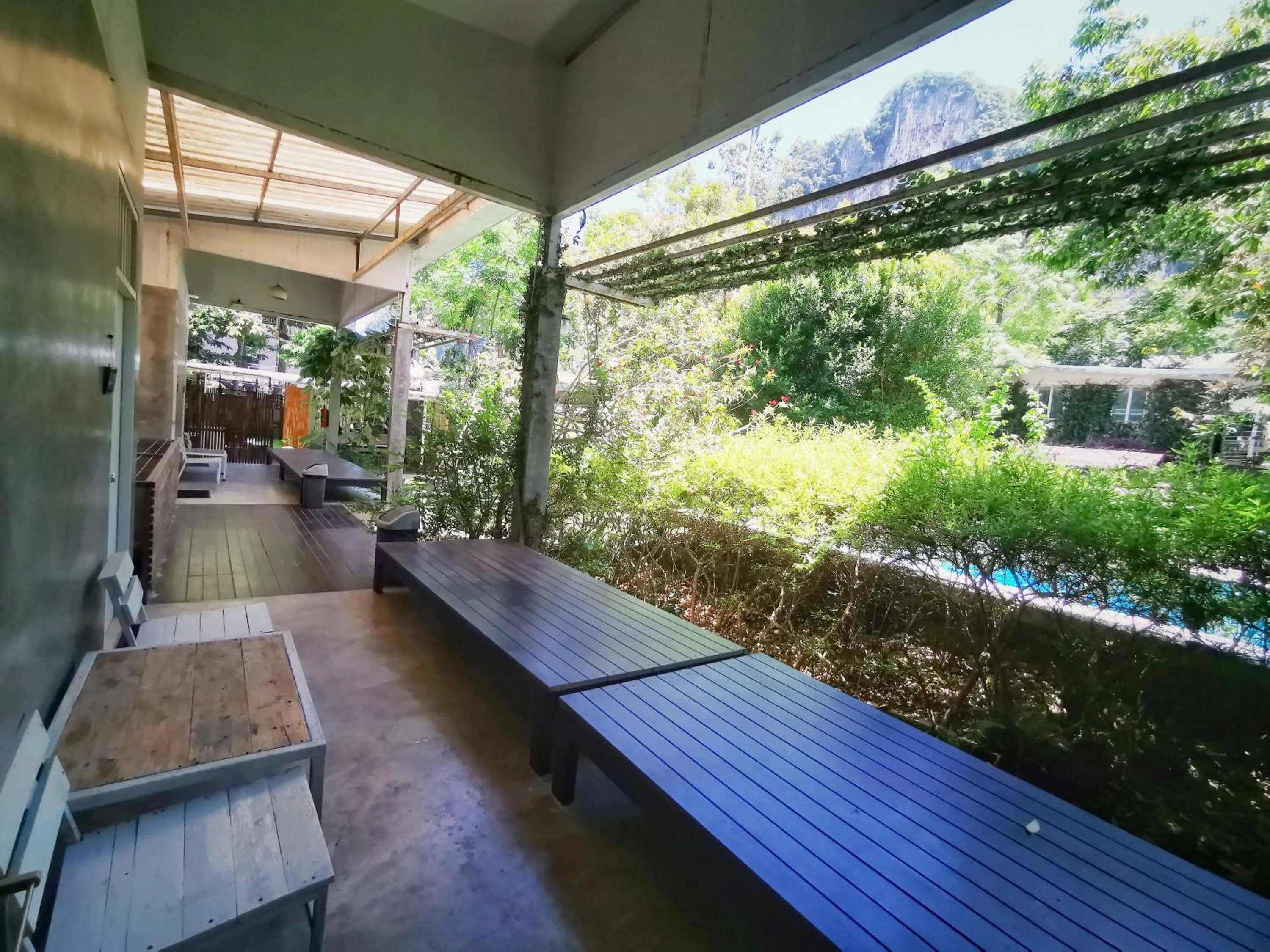 Patio in Glur Hostel