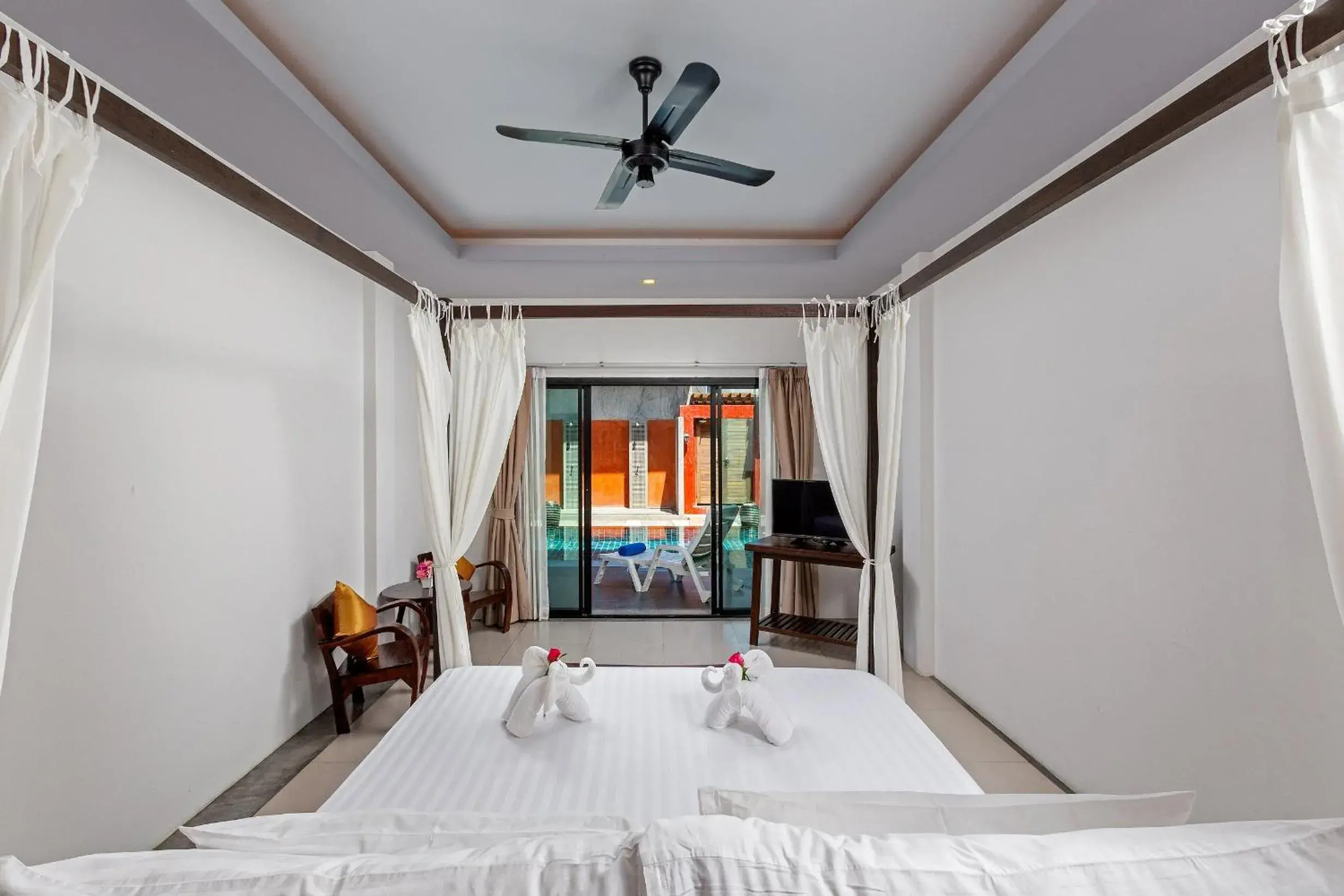 Deluxe Double Room with Pool Access in Phuketa - SHA Extra Plus Deluxe Double Room with Pool Access in Phuketa - SHA Extra Plus
