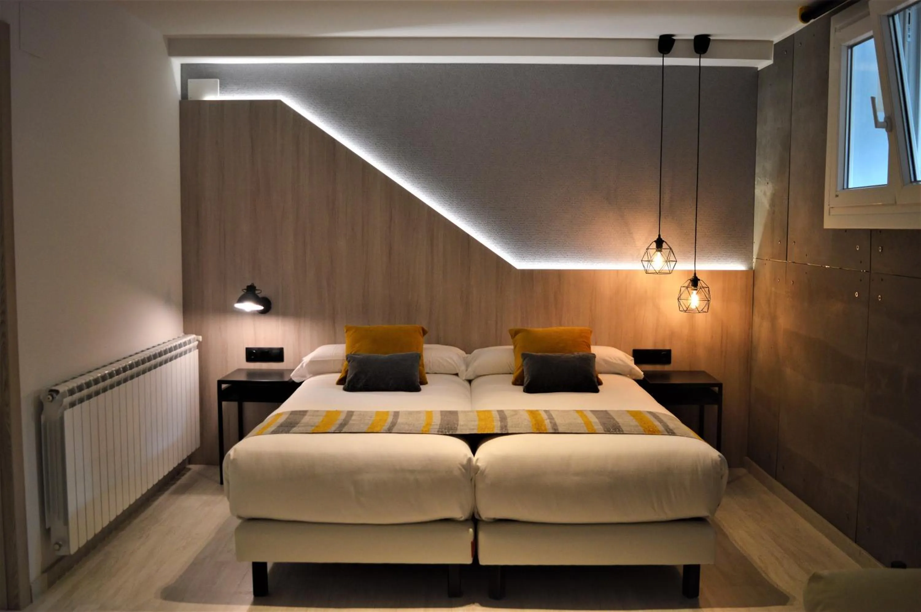 Bed in Hotel Onyarbi