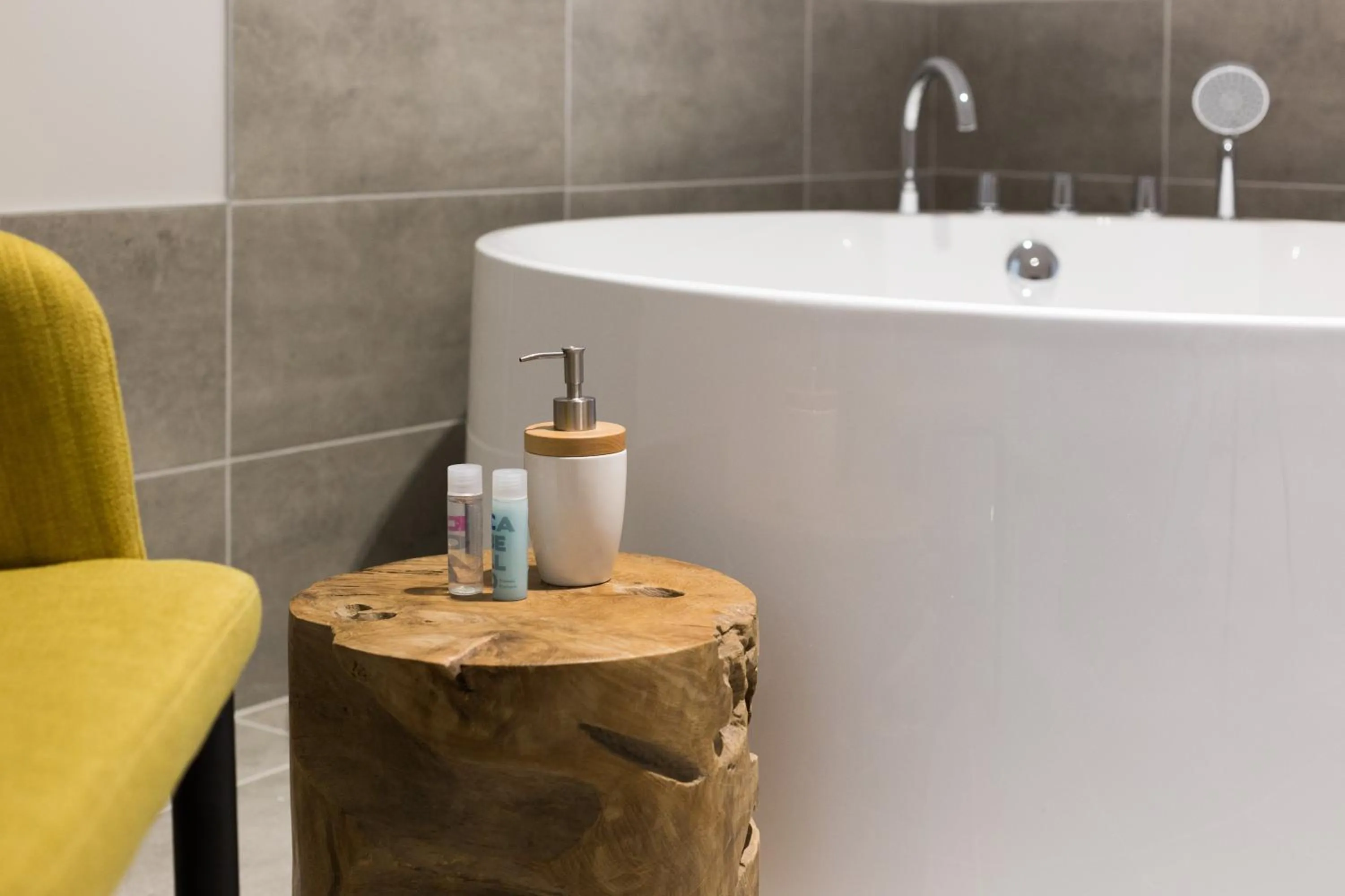 Decorative detail in Hotel Onyarbi