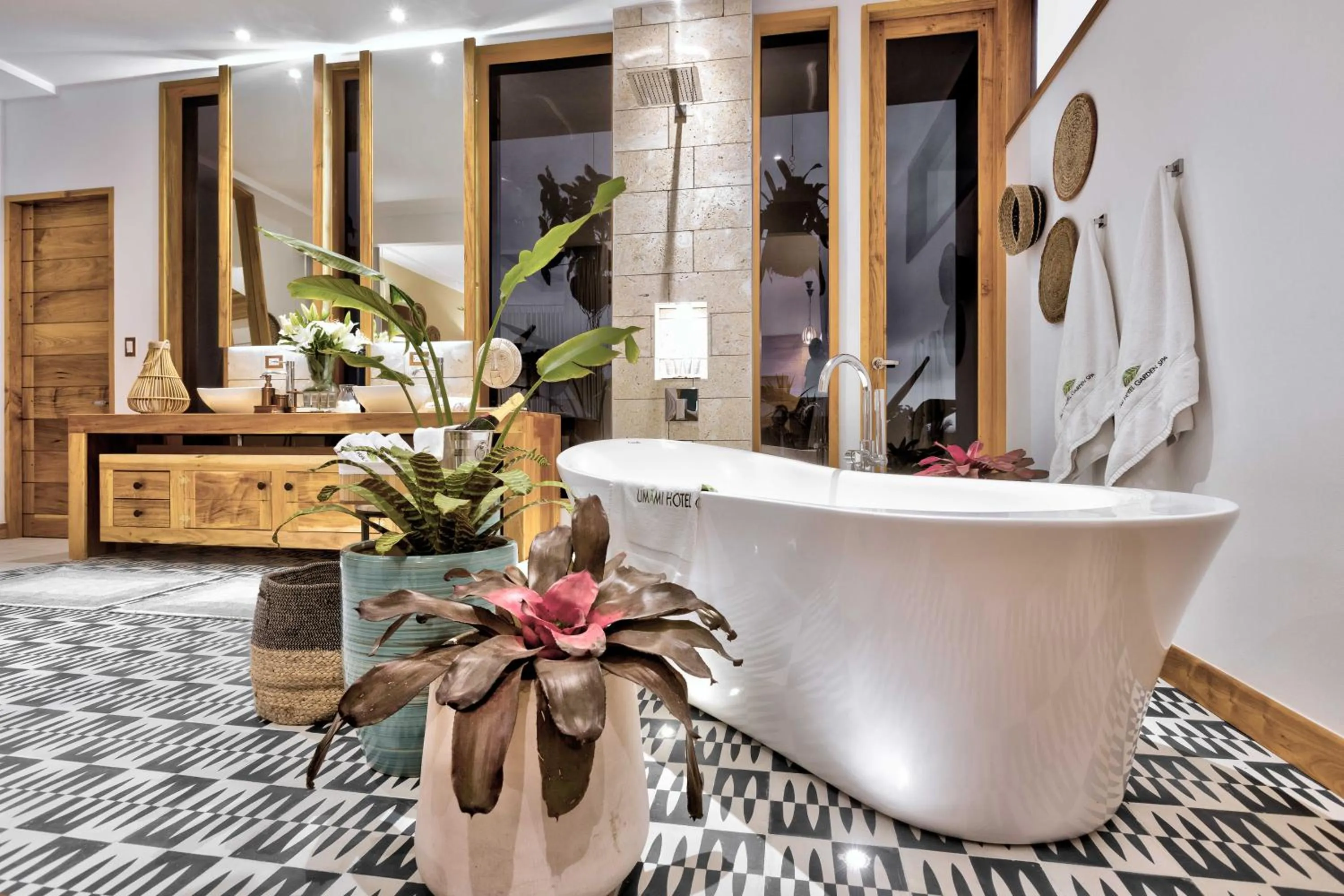 Bathroom in Umami Hotel - Adults Only