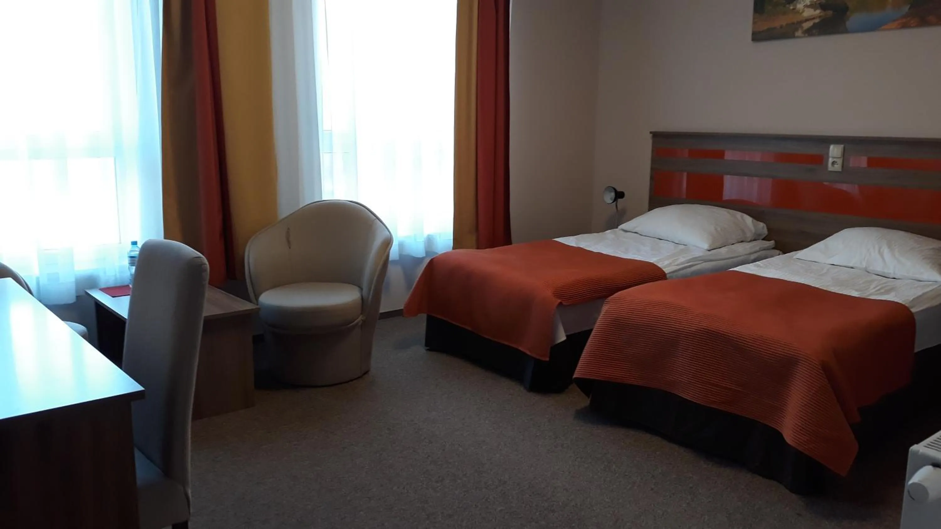 Bed in Hotel - Restauracja "SŁONECZNA"
