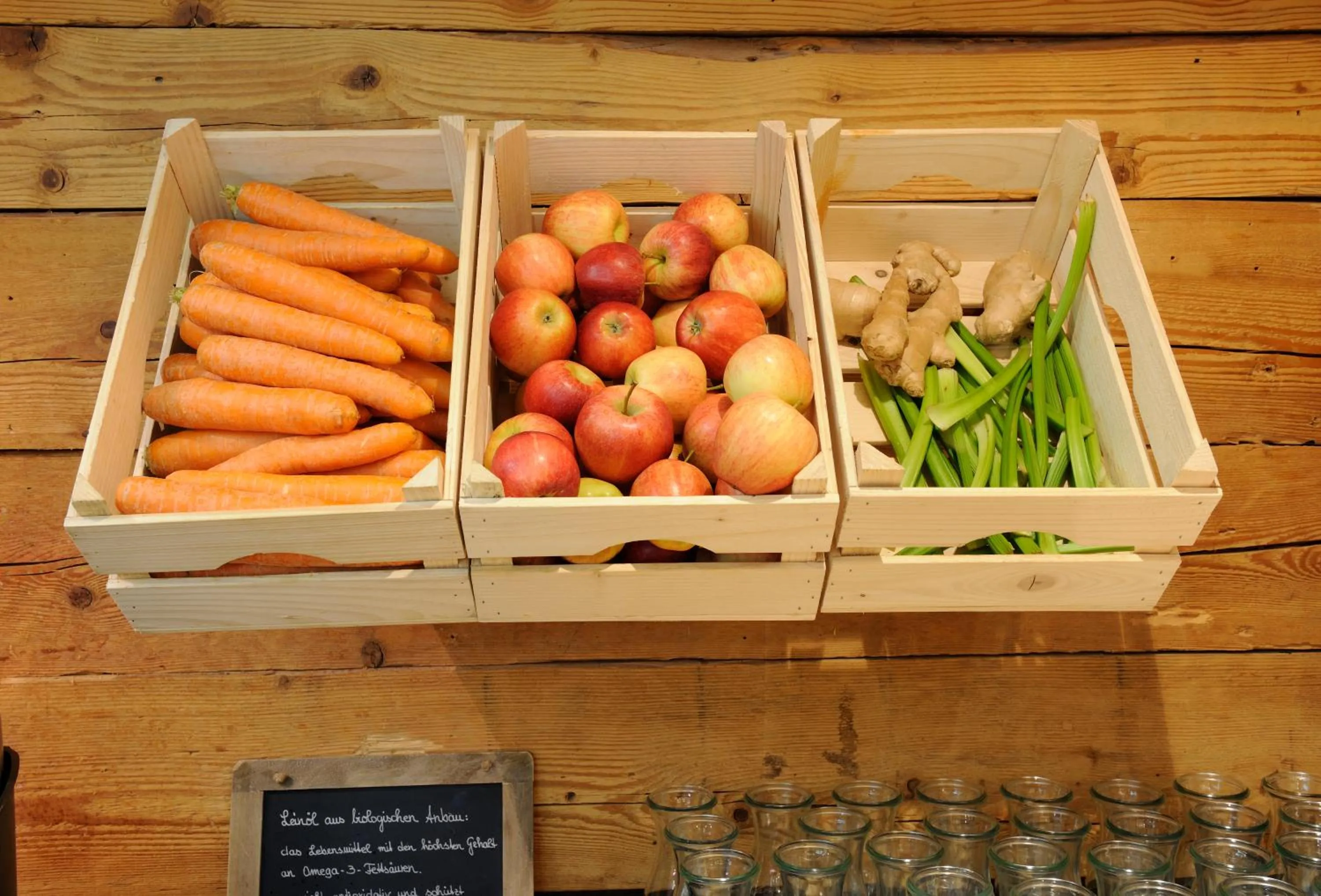 Breakfast in HUBERTUS Mountain Refugio Allgäu