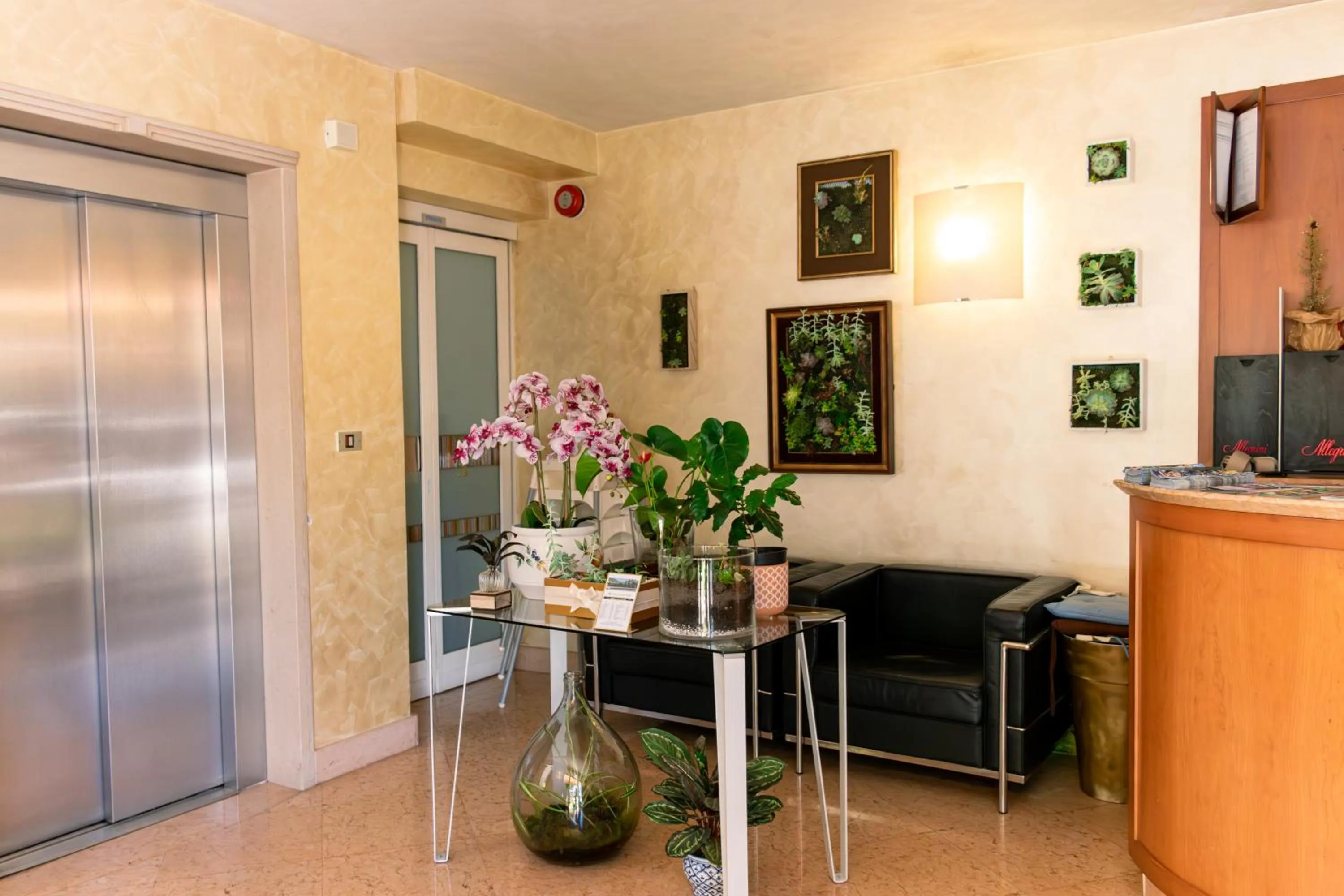 Facade/entrance in Hotel Dependance Silvestro