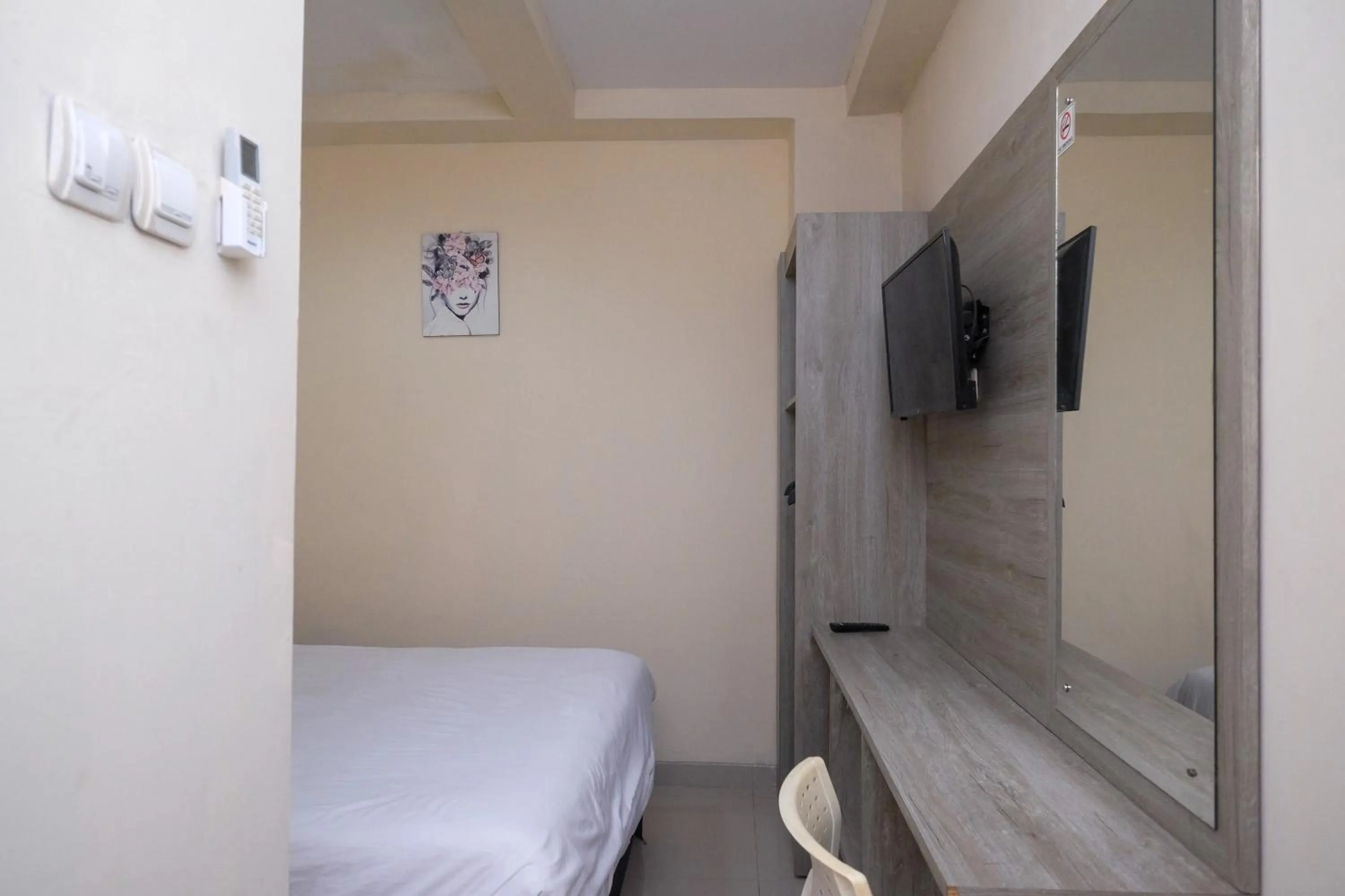 Bedroom in Koolkost near Stadion Maguwoharjo