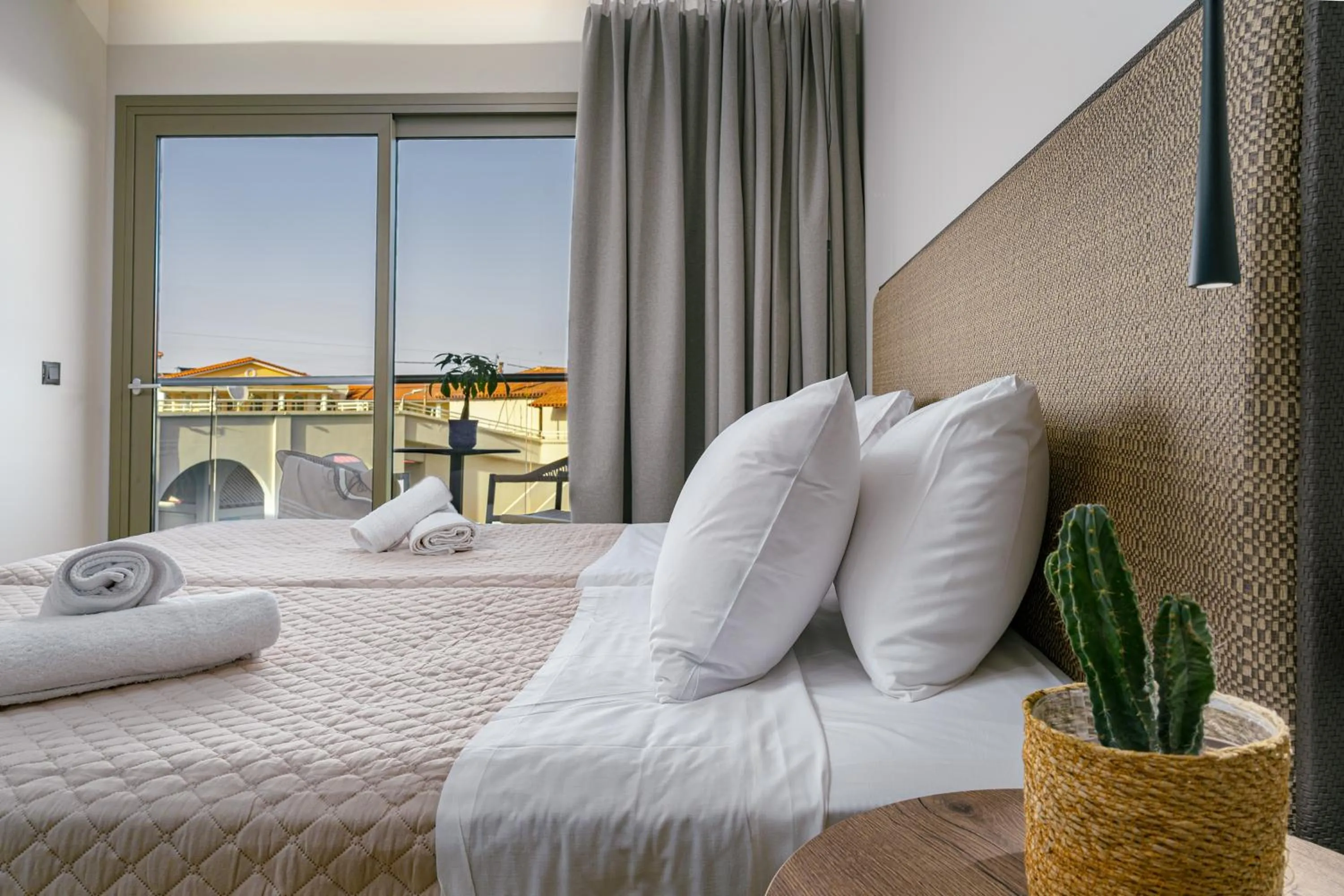 Property building, Bed in Hotel Papillon