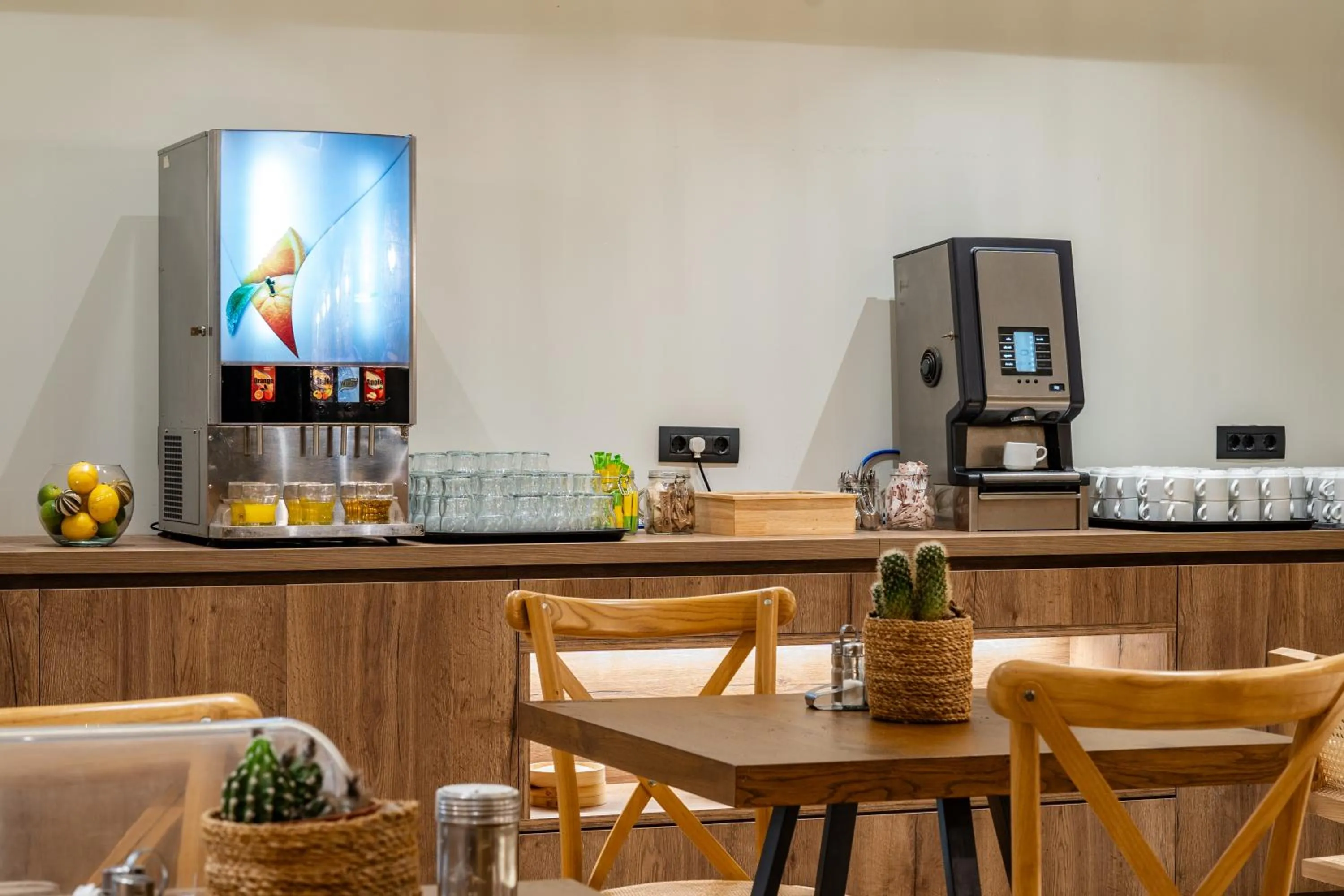 Breakfast in Hotel Papillon