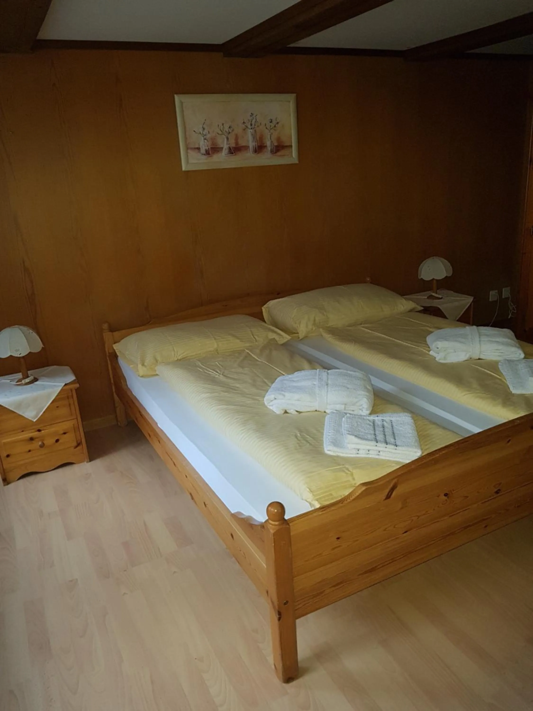 Bed in Hotel-Restaurant-Linde