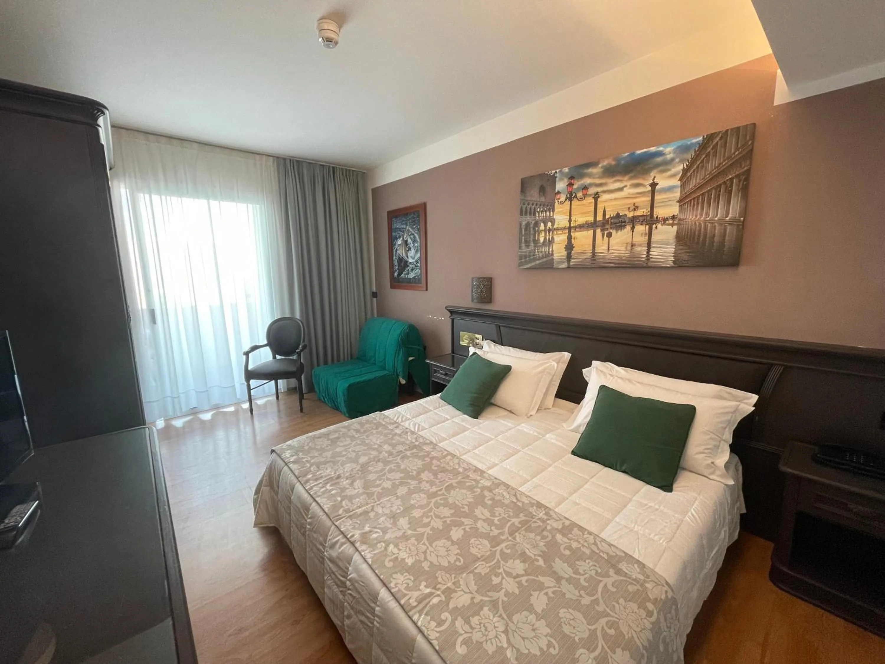 Bed in Park Hotel Cellini