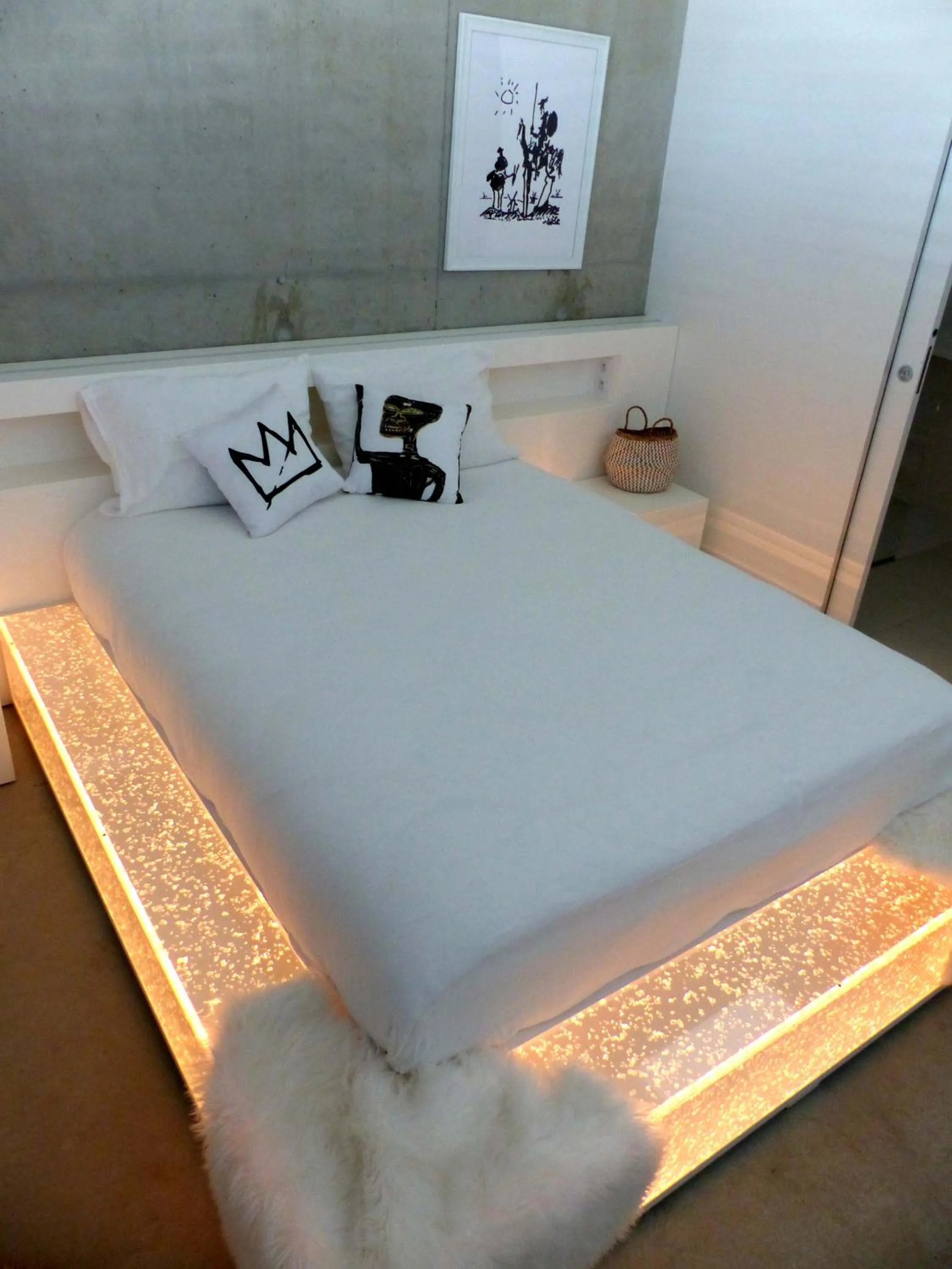 Bed in Le B Complexe Hôtel