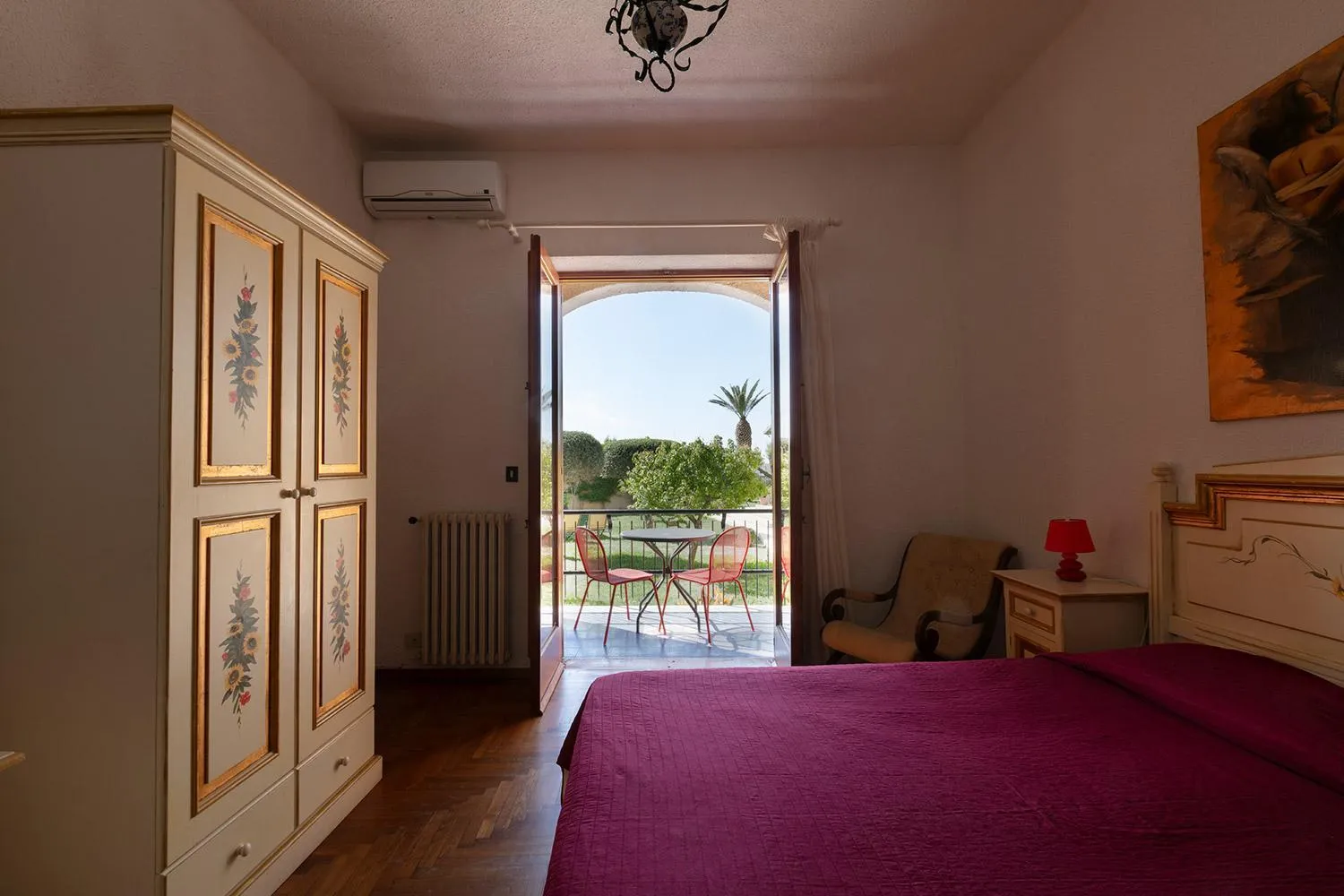 Photo of the whole room, Bed in Villa Giada