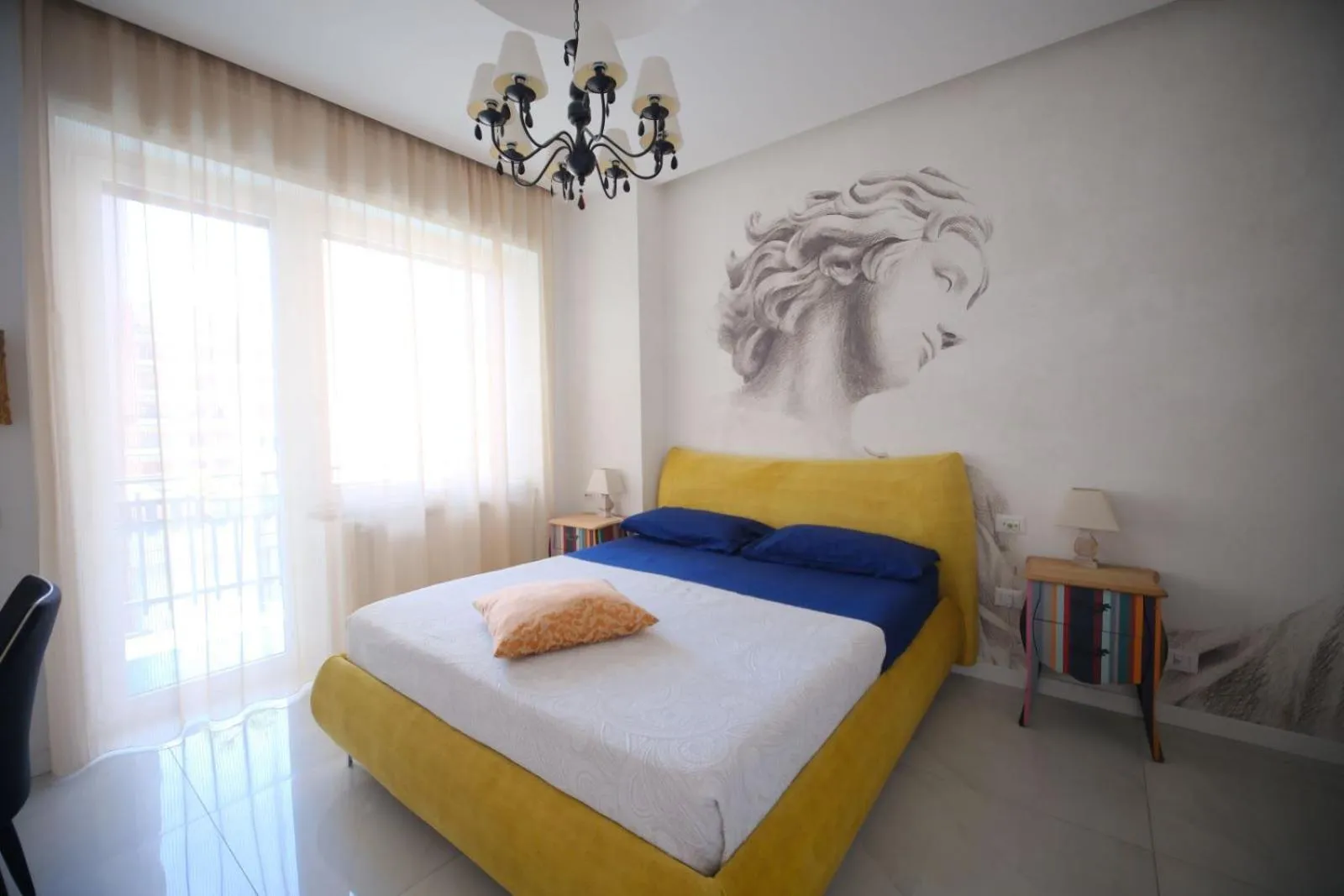 Photo of the whole room, Bed in Luxury B&B Charlemagne