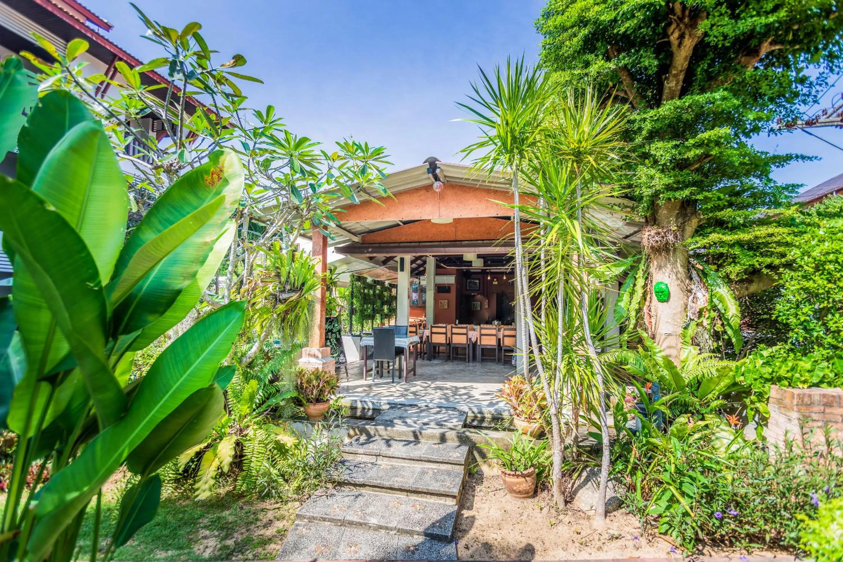 Restaurant/places to eat in Phuket Monaburi Boutique Hotel