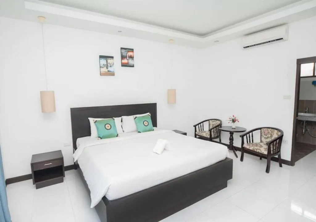 Bed in Phuket Monaburi Boutique Hotel