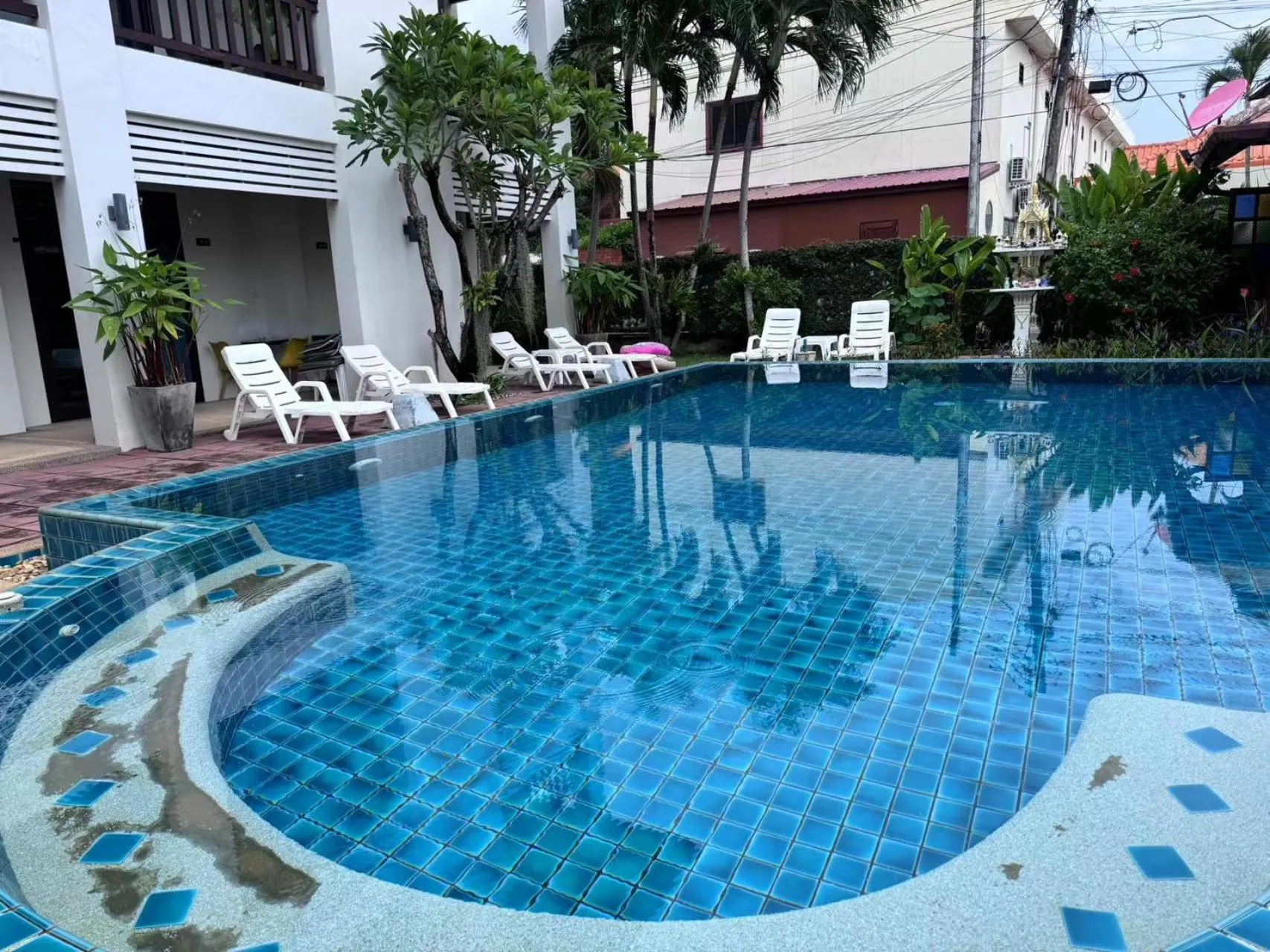 Phuket Monaburi Boutique Hotel