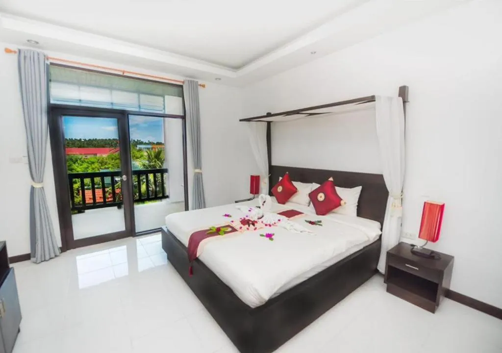 Bed in Phuket Monaburi Boutique Hotel