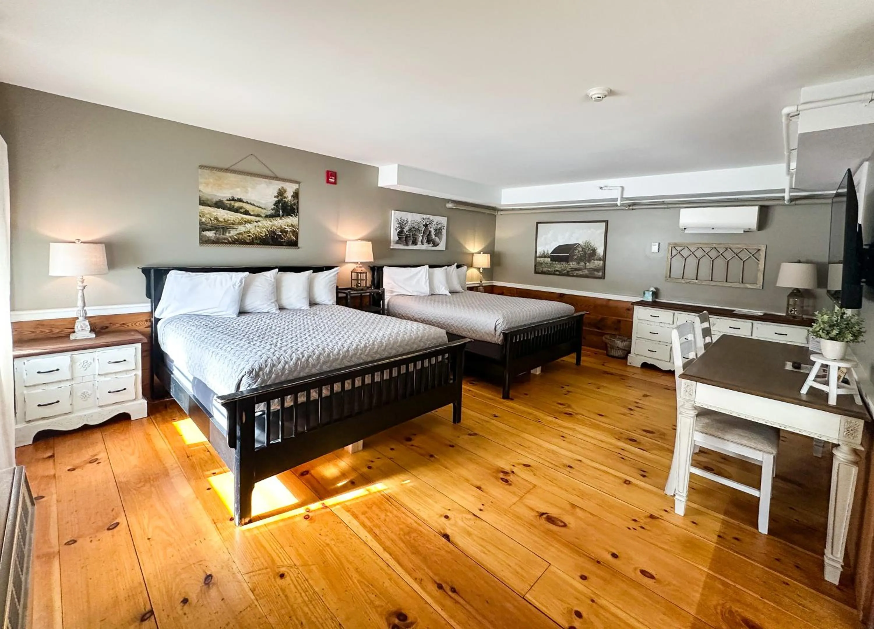 Bedroom, Bed in The Black Walnut Inn