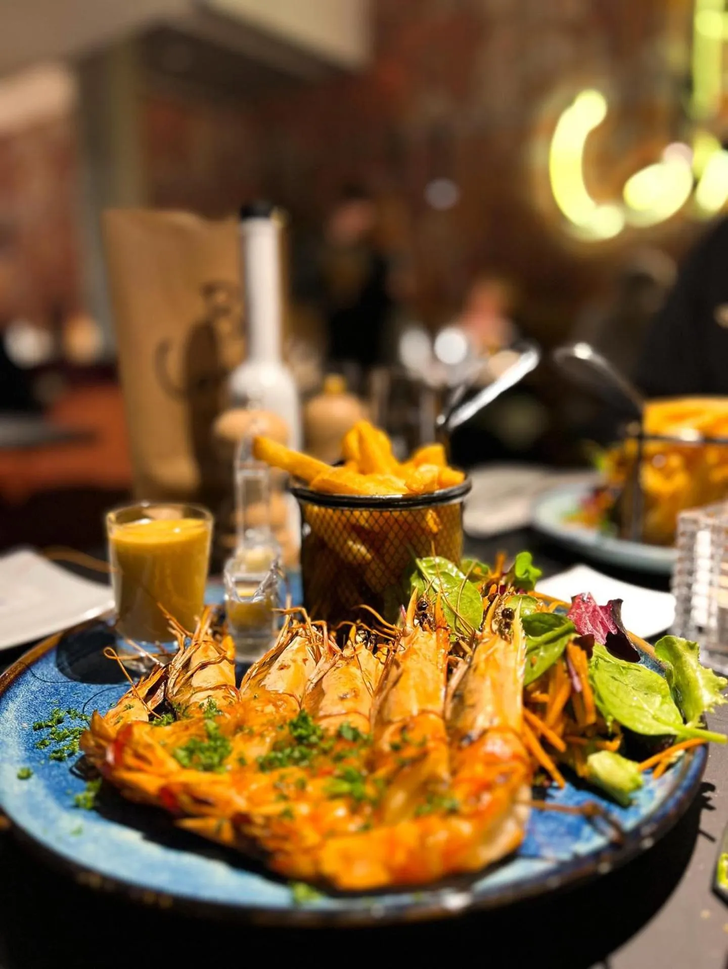 Restaurant/places to eat in Martin's All Suites