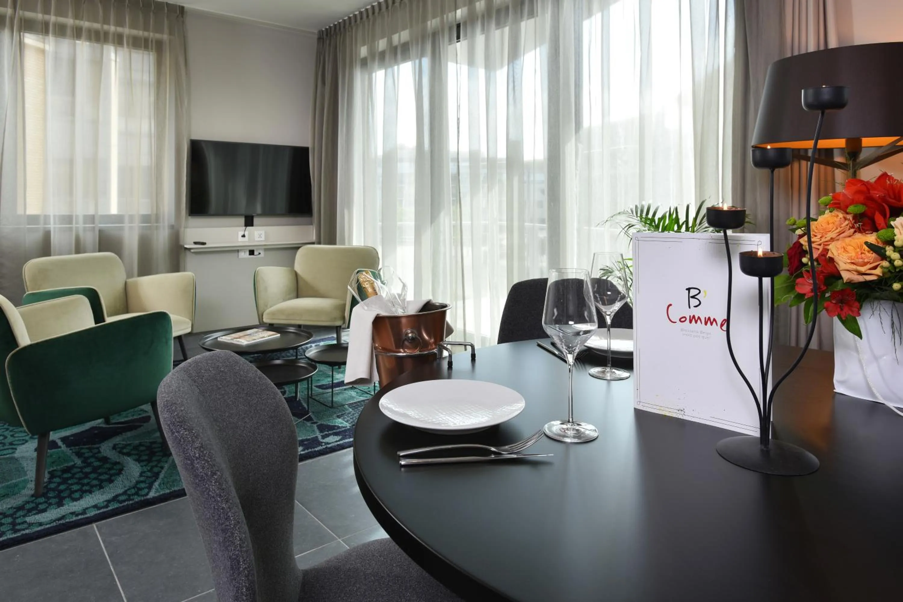 Dining area in Martin's All Suites