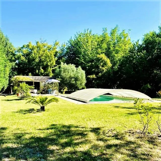 Swimming pool in les trésors de malle mialle